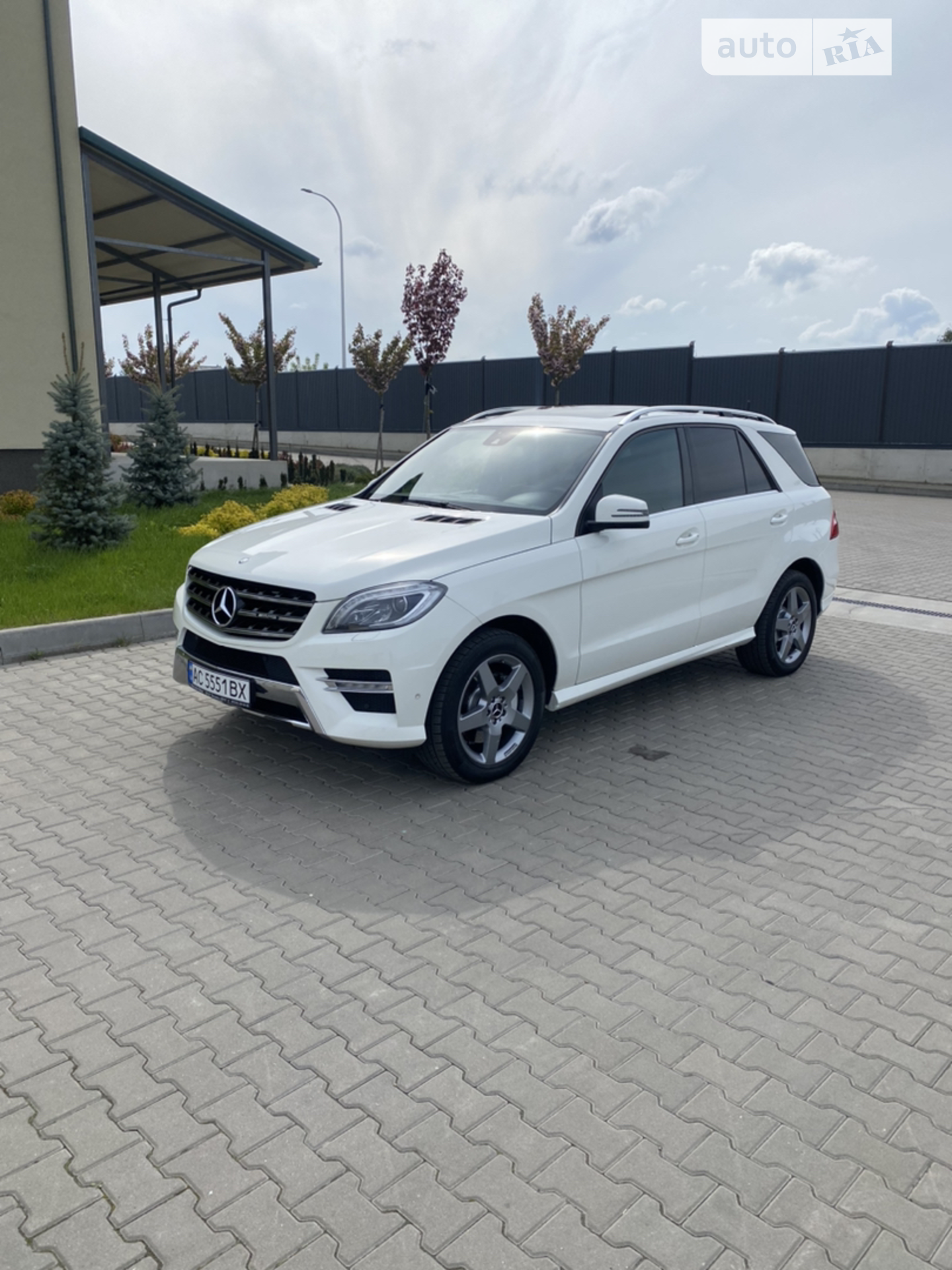 Mercedes-Benz M-Class, 2012