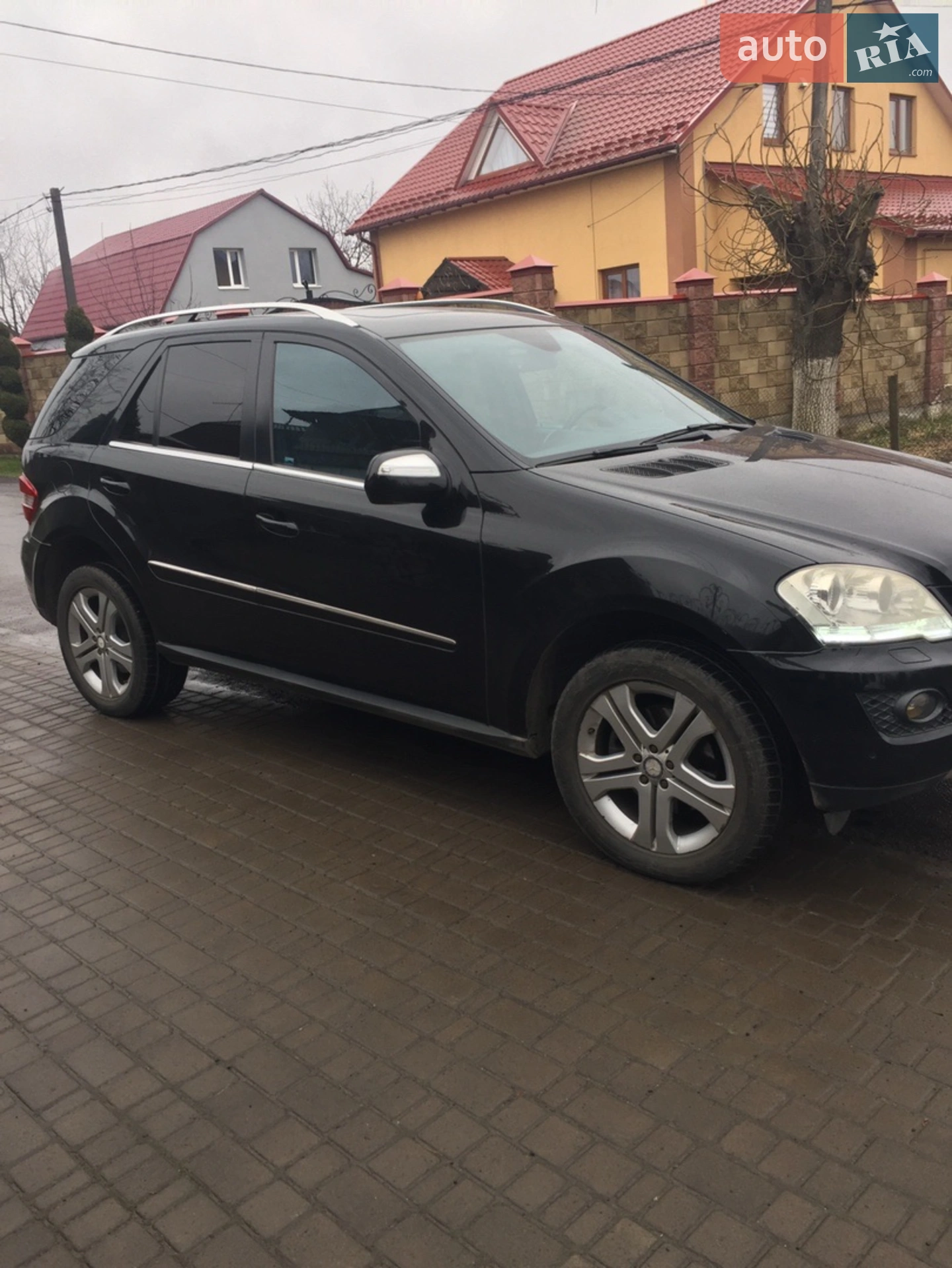 Mercedes-Benz M-Class, 2010