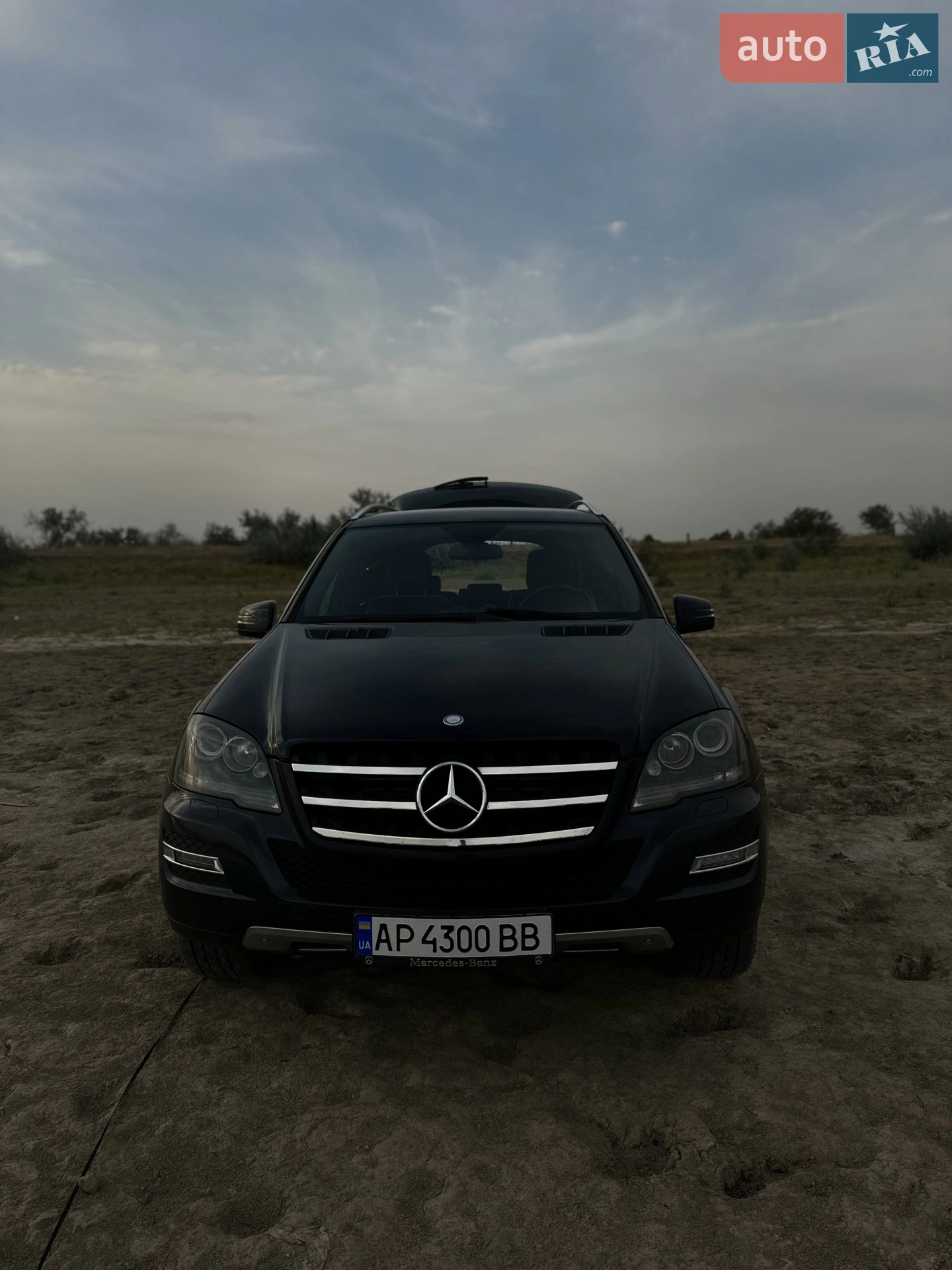 Mercedes-Benz M-Class, 2010