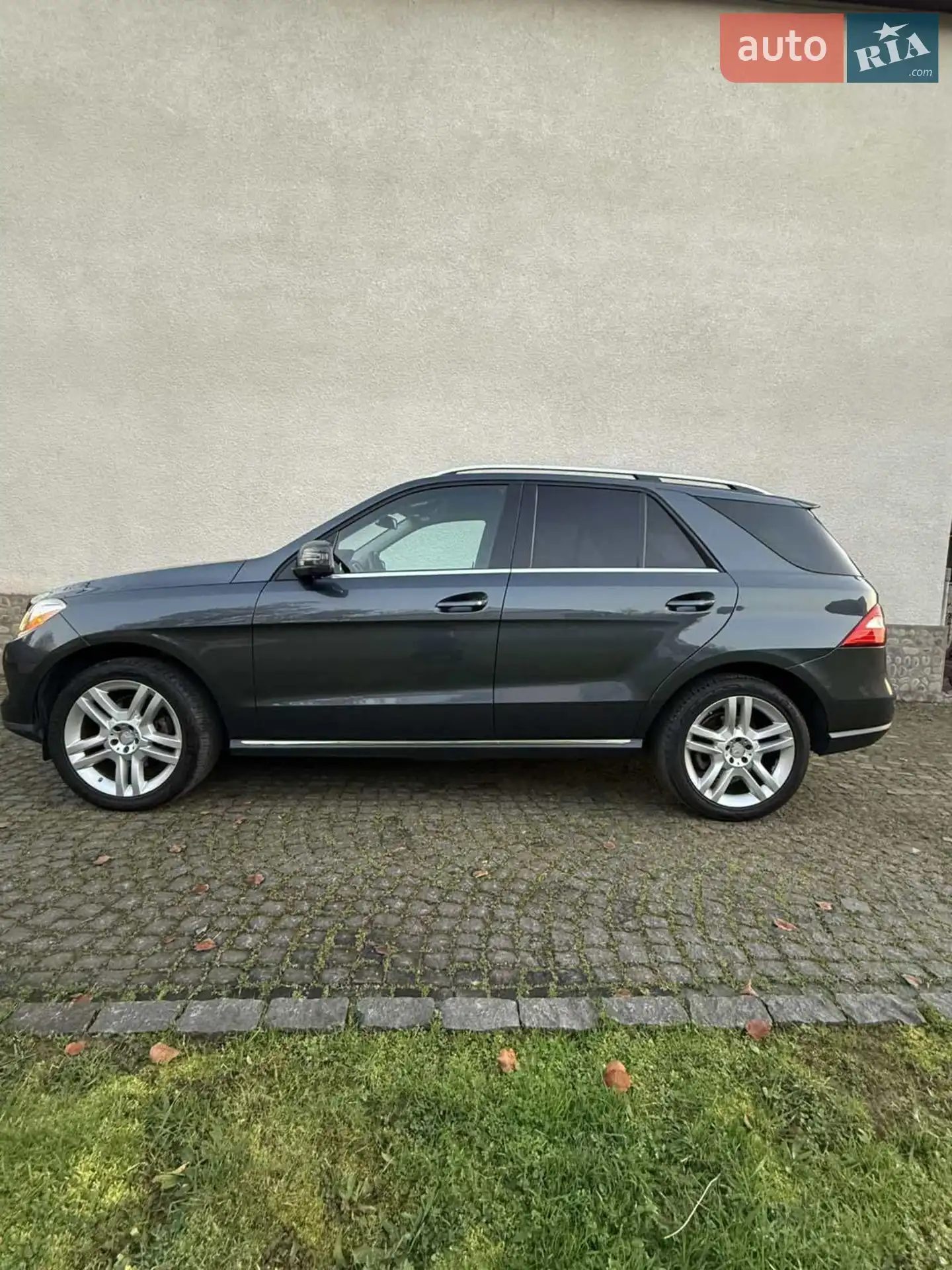 Mercedes-Benz M-Class, 2012