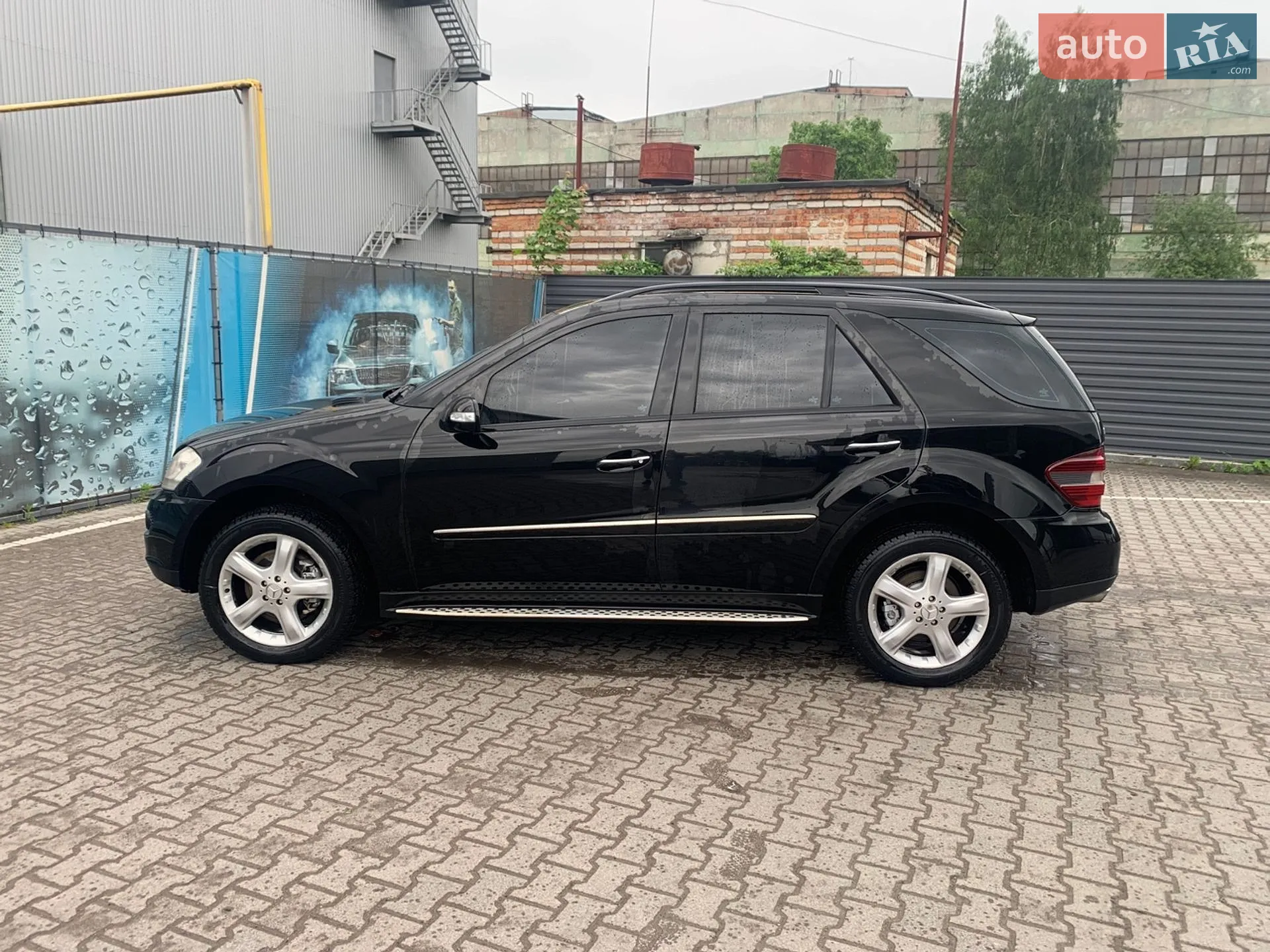 Mercedes-Benz M-Class, 2005