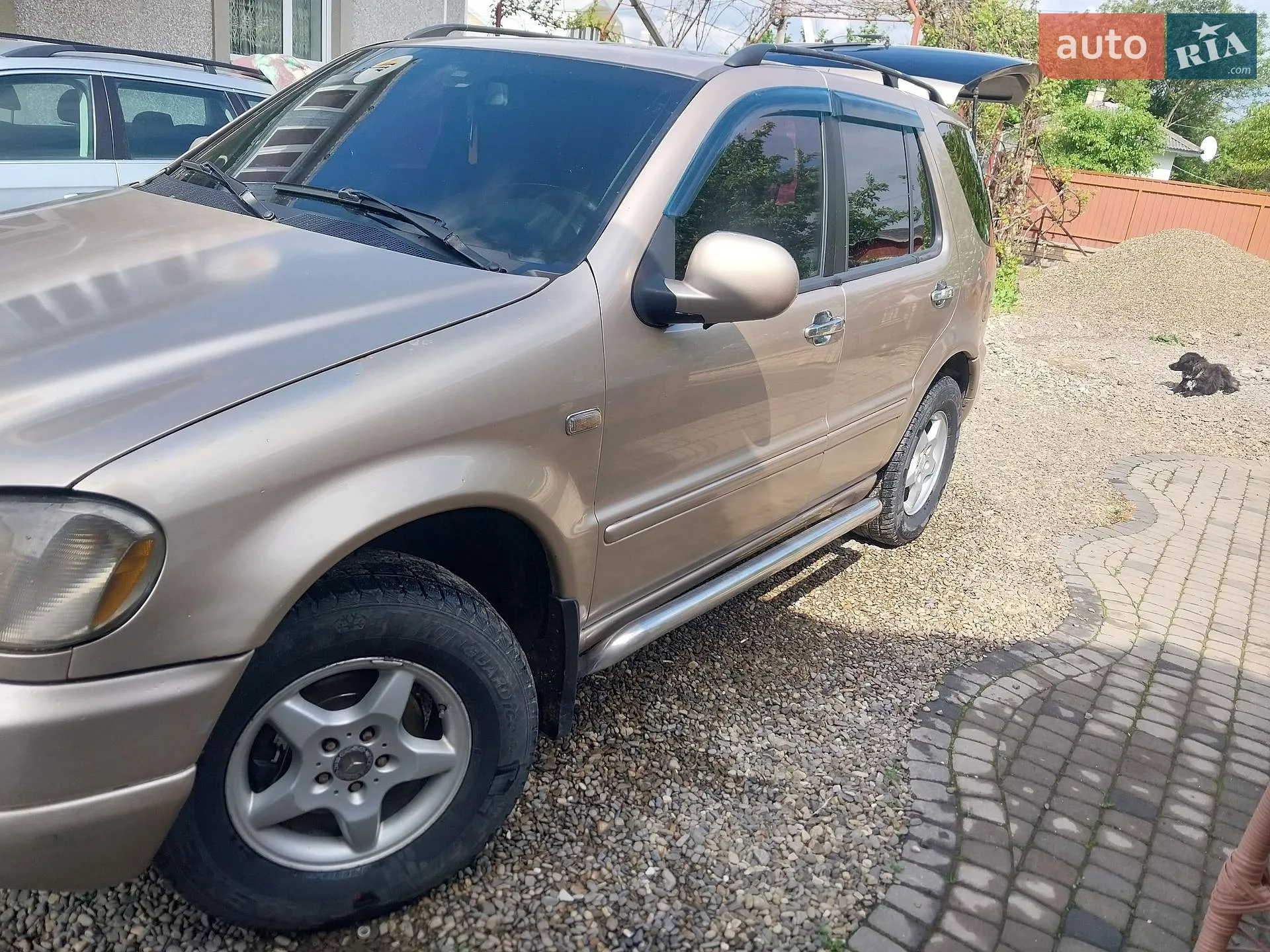 Mercedes-Benz M-Class 2000 — 1
