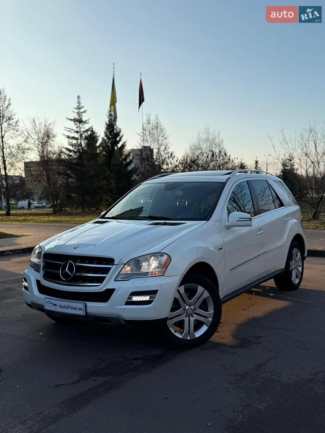 Mercedes-Benz M-Class, 2011