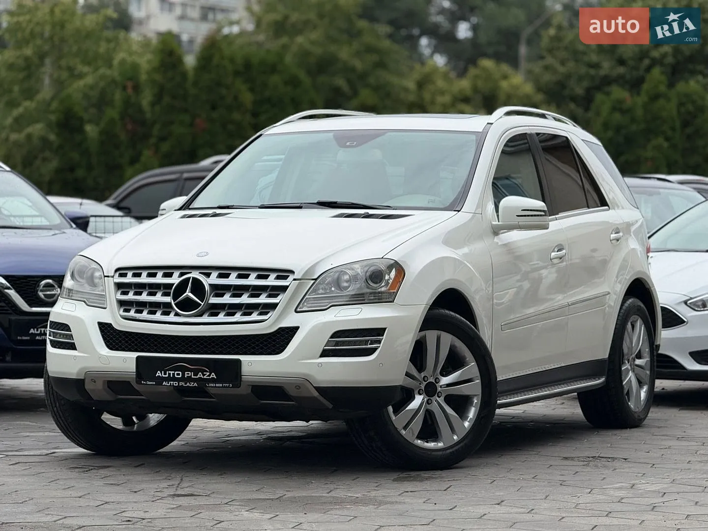Mercedes-Benz M-Class, 2011