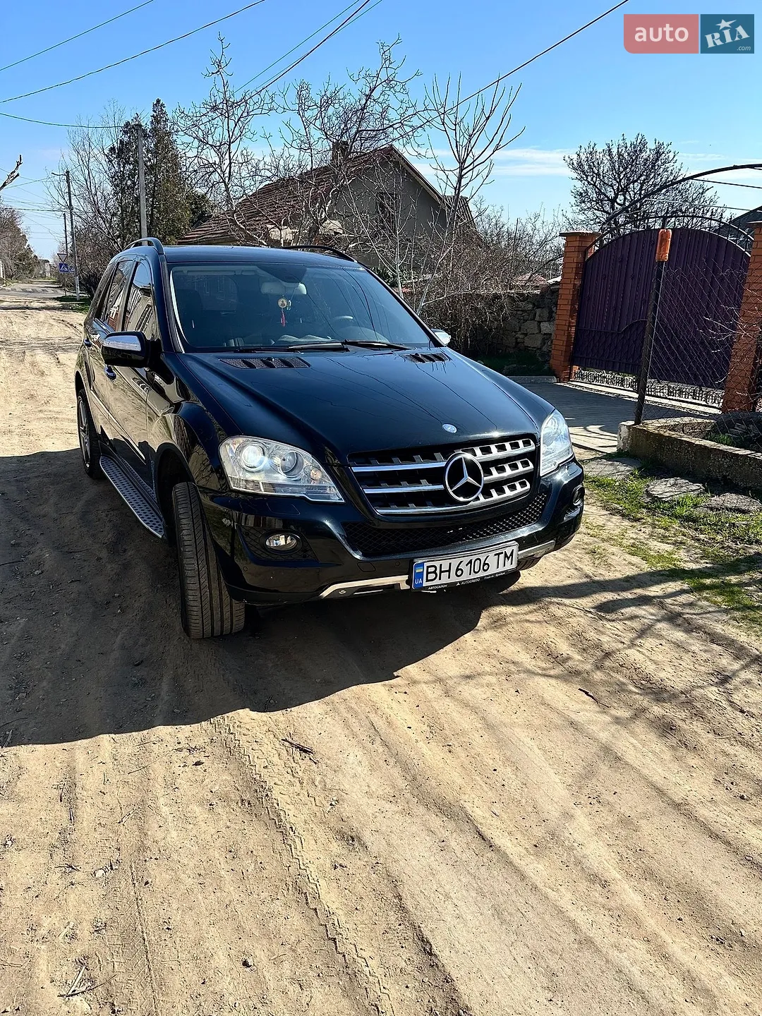 Mercedes-Benz M-Class, 2010