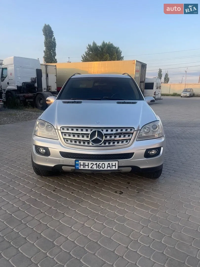Mercedes-Benz M-Class, 2005