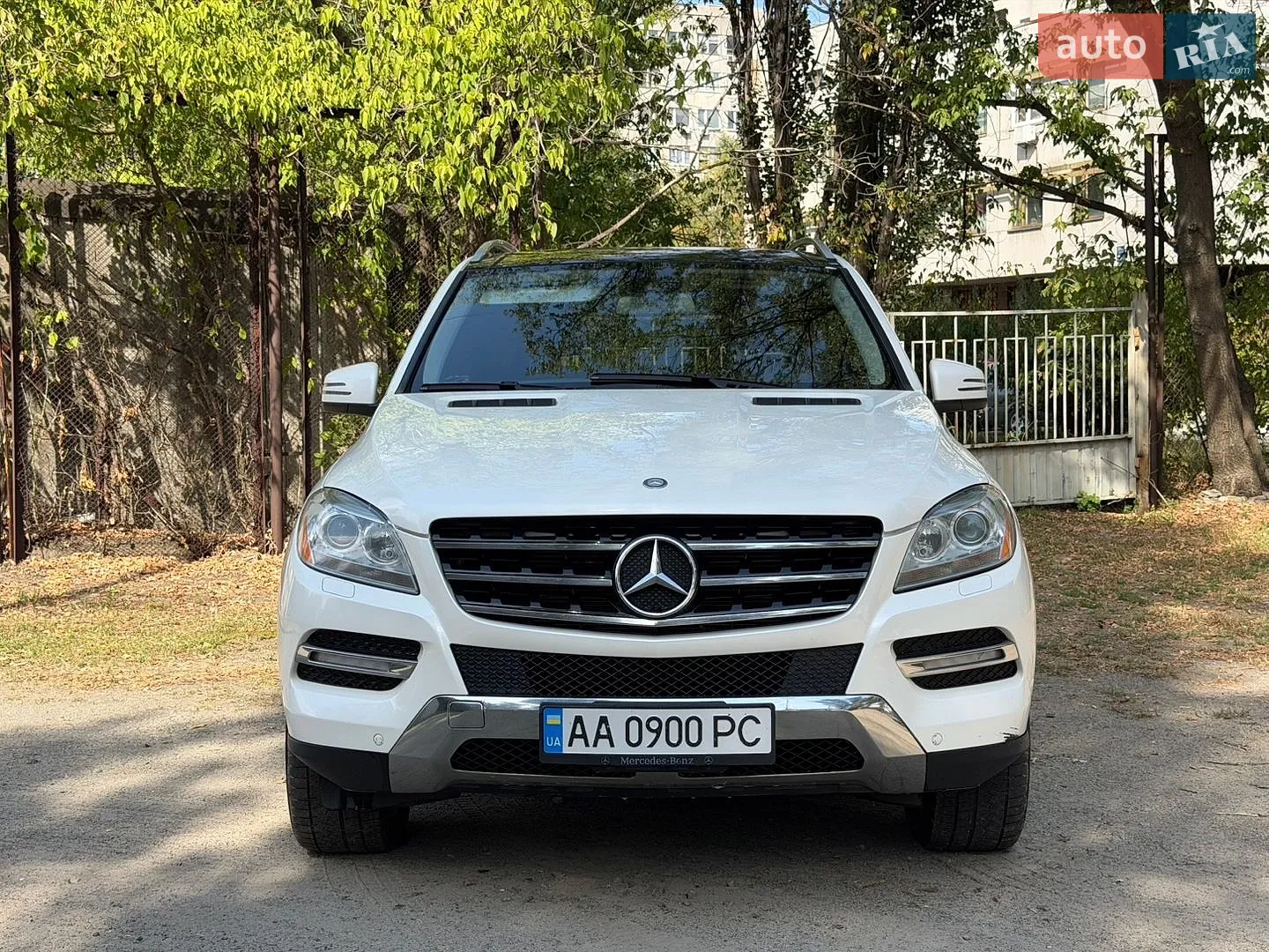 Mercedes-Benz M-Class, 2011