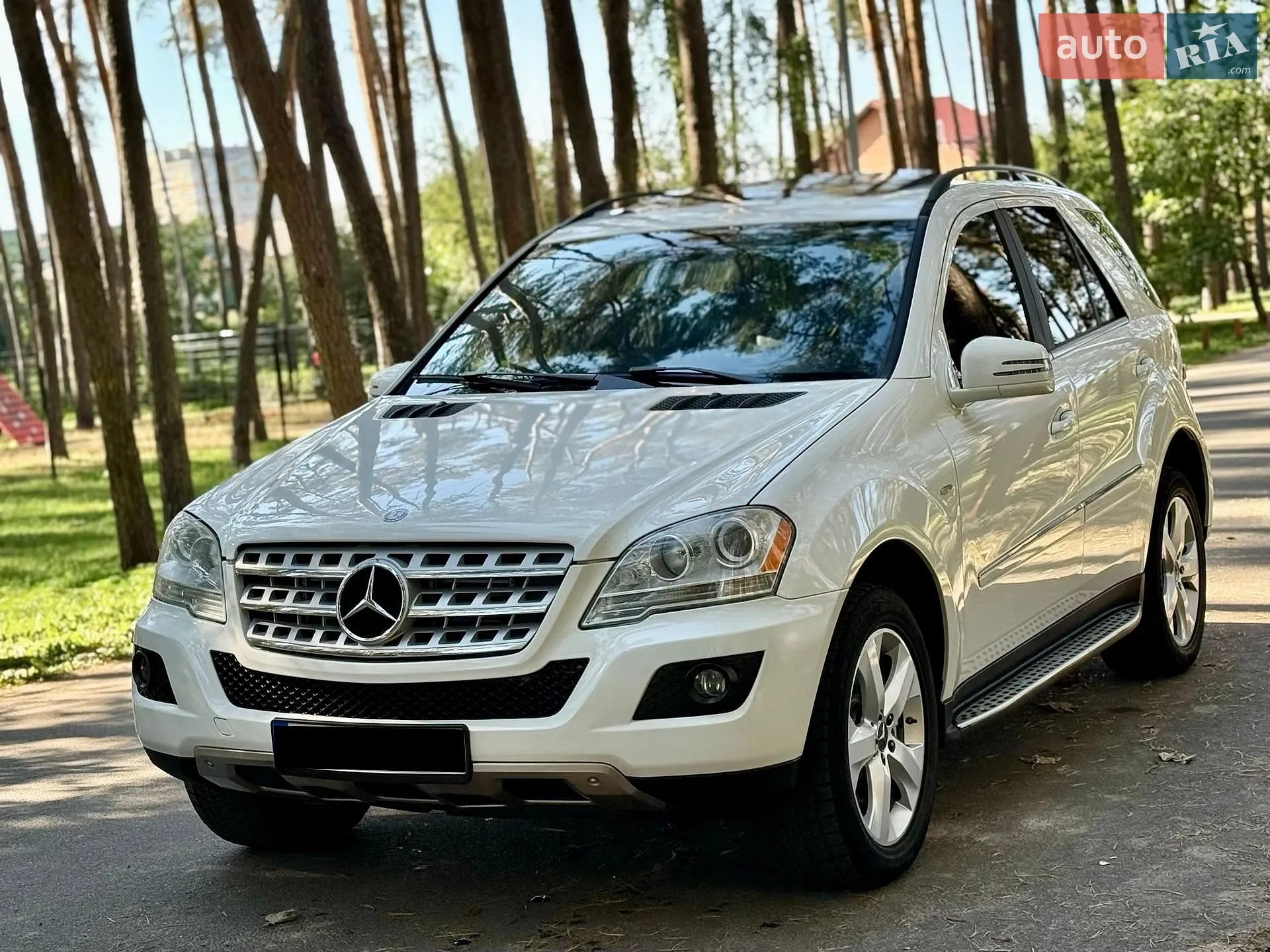 Mercedes-Benz M-Class, 2011