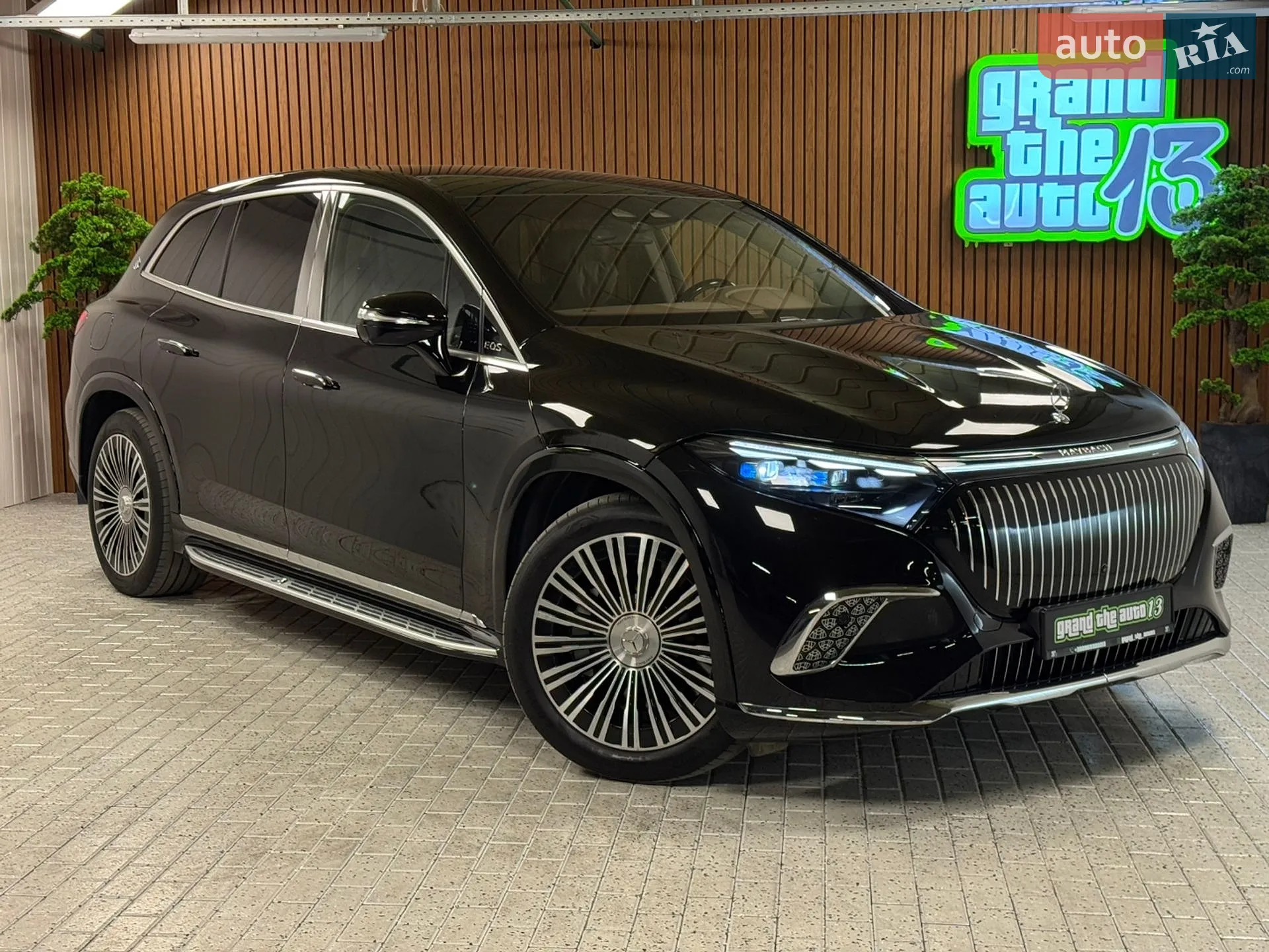 Mercedes-Benz Maybach EQS SUV, 2024