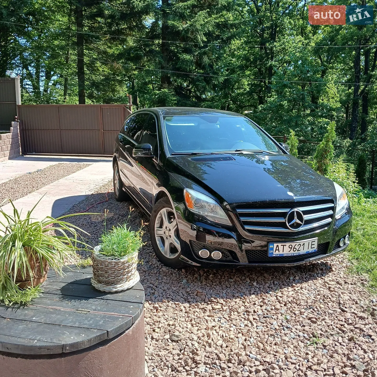 Mercedes-Benz R-Class, 2011