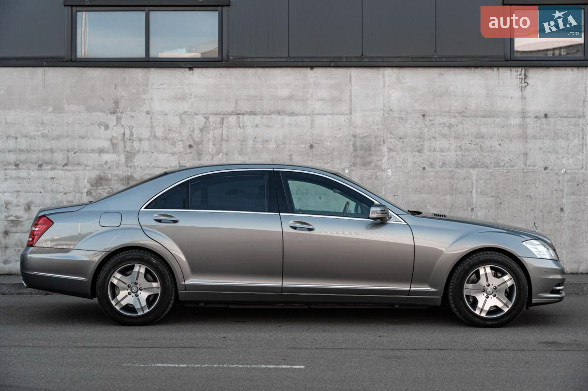 Mercedes-Benz S-Class, 2010