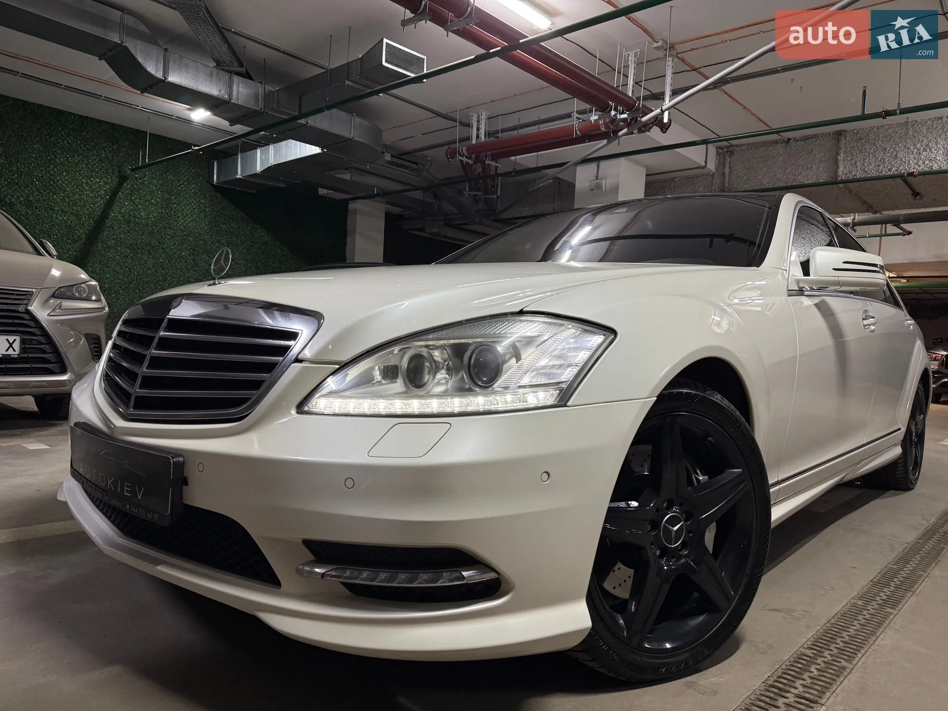 Mercedes-Benz S-Class, 2011