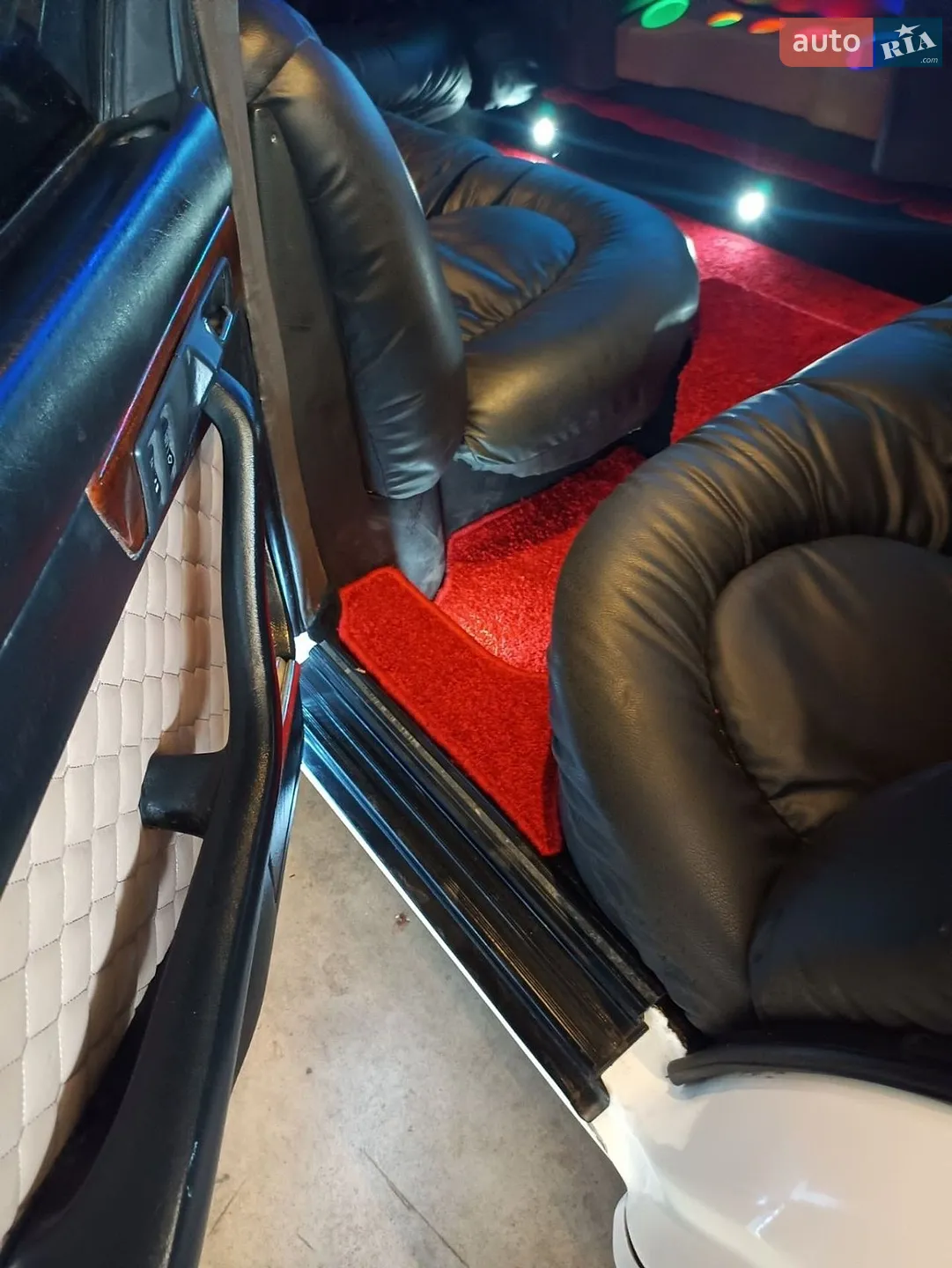 Mercedes-Benz S-Class, 1989