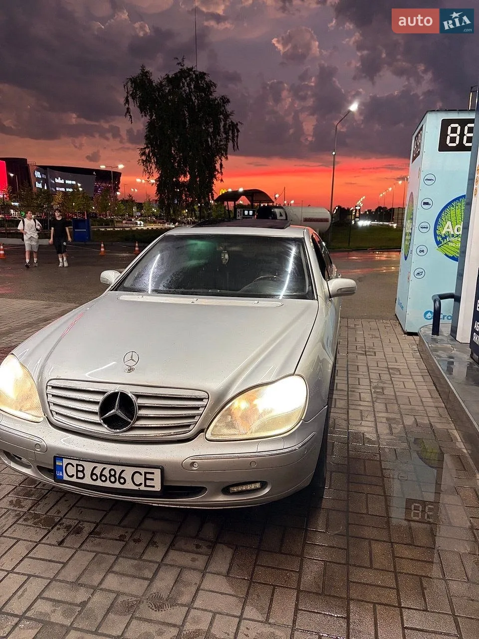 Mercedes-Benz S-Class, 2001