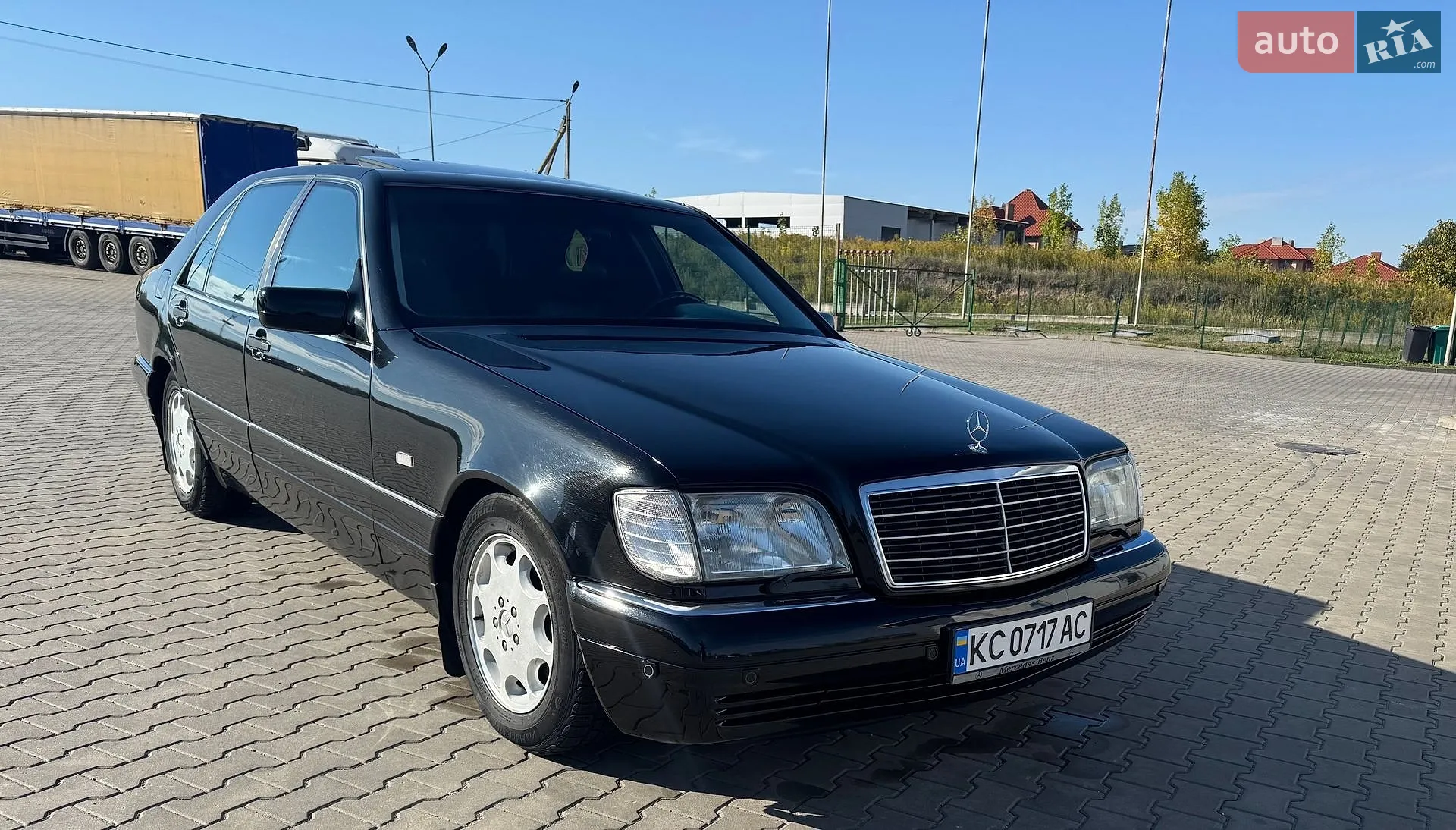 Mercedes-Benz S-Class, 1995