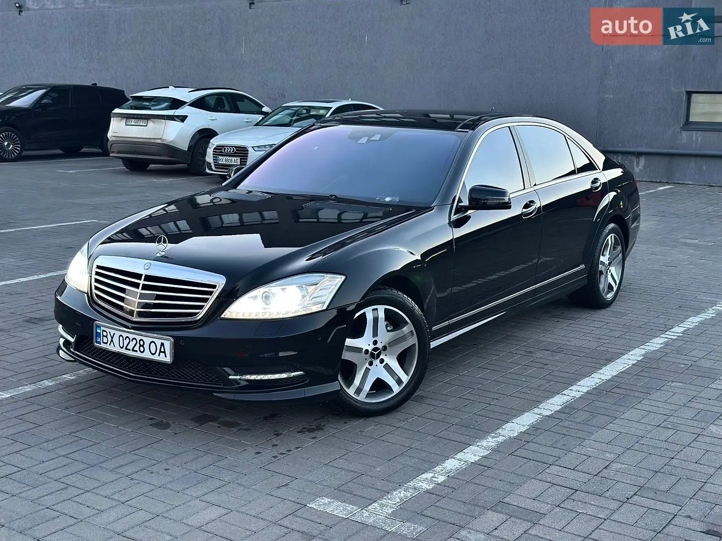 Mercedes-Benz S-Class, 2011
