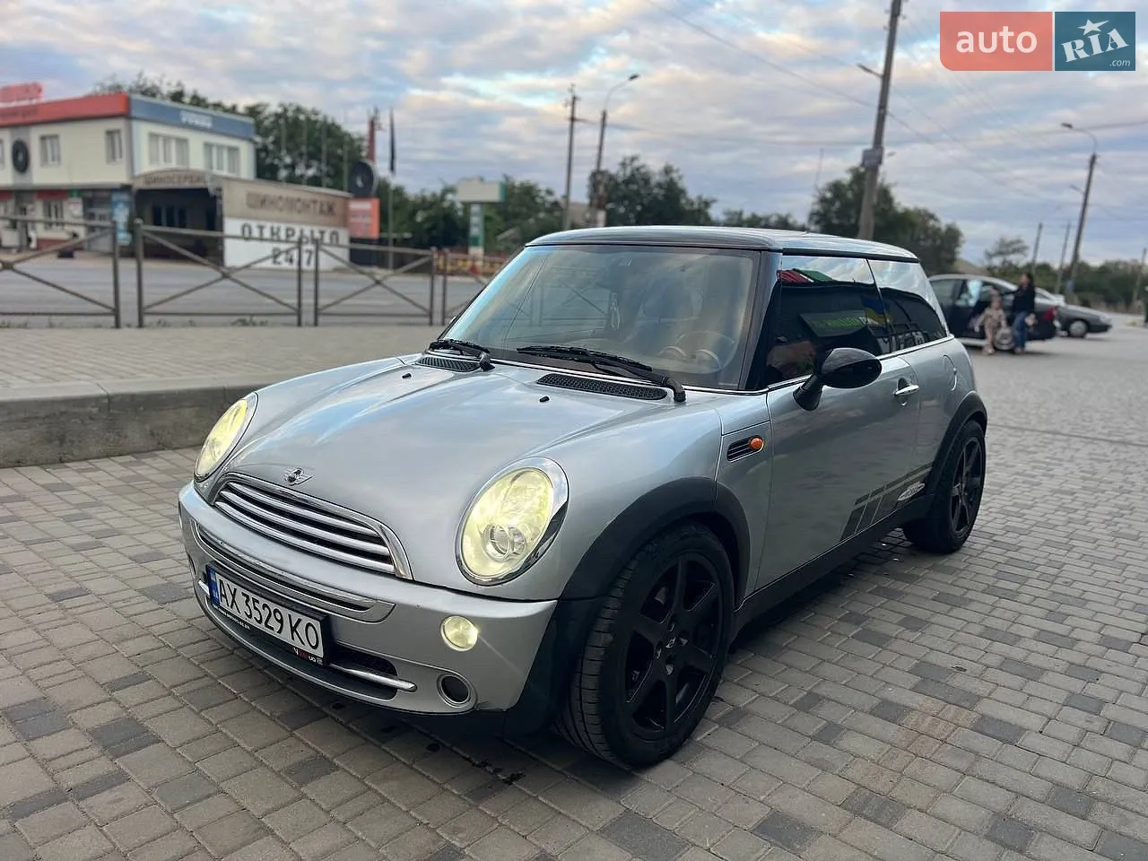 MINI Cooper, 2004