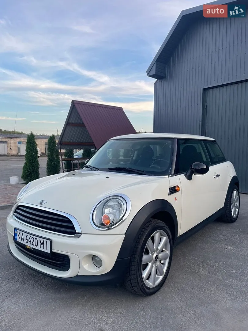 MINI Hatch, 2010