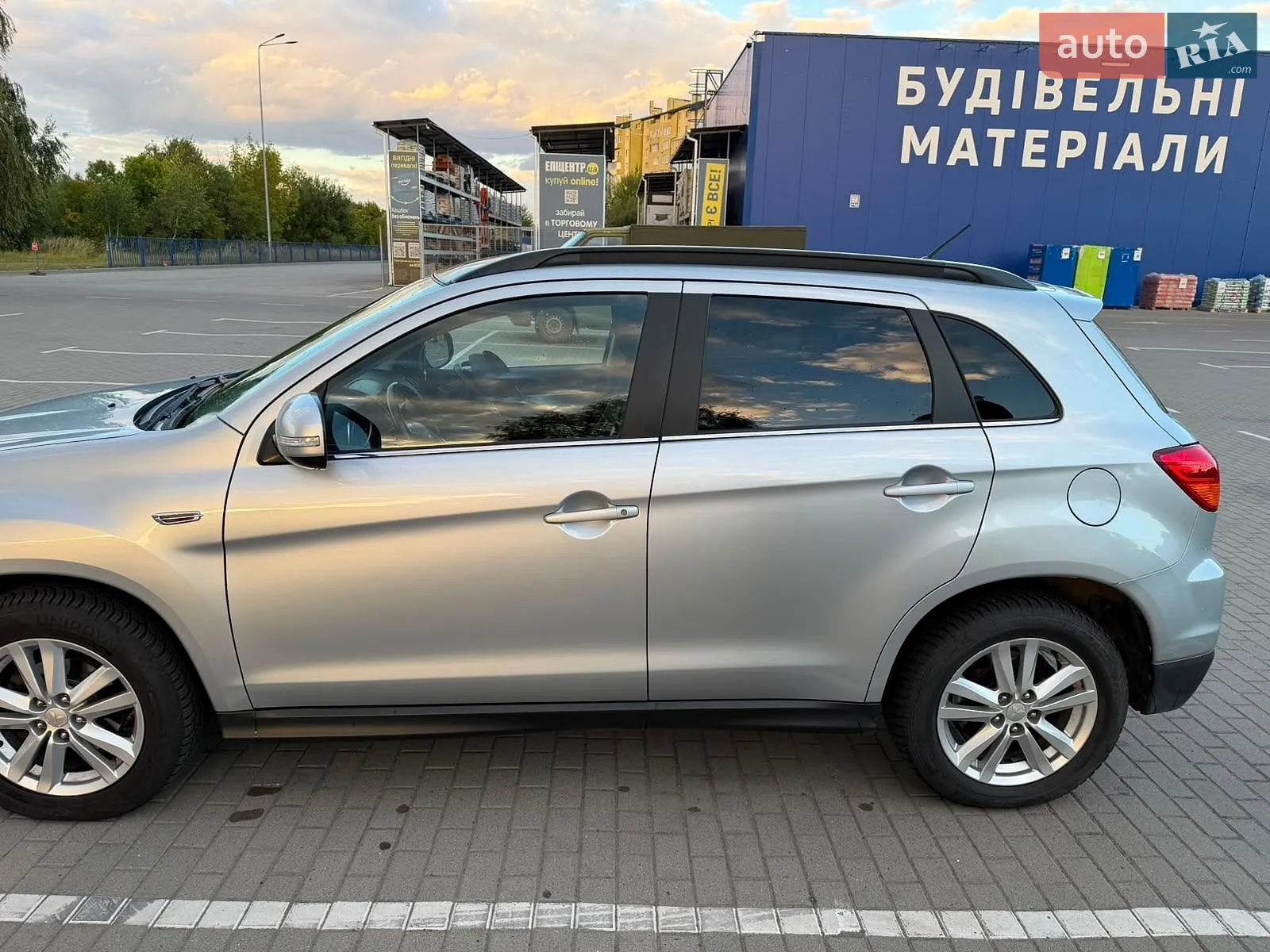 Mitsubishi ASX, 2011