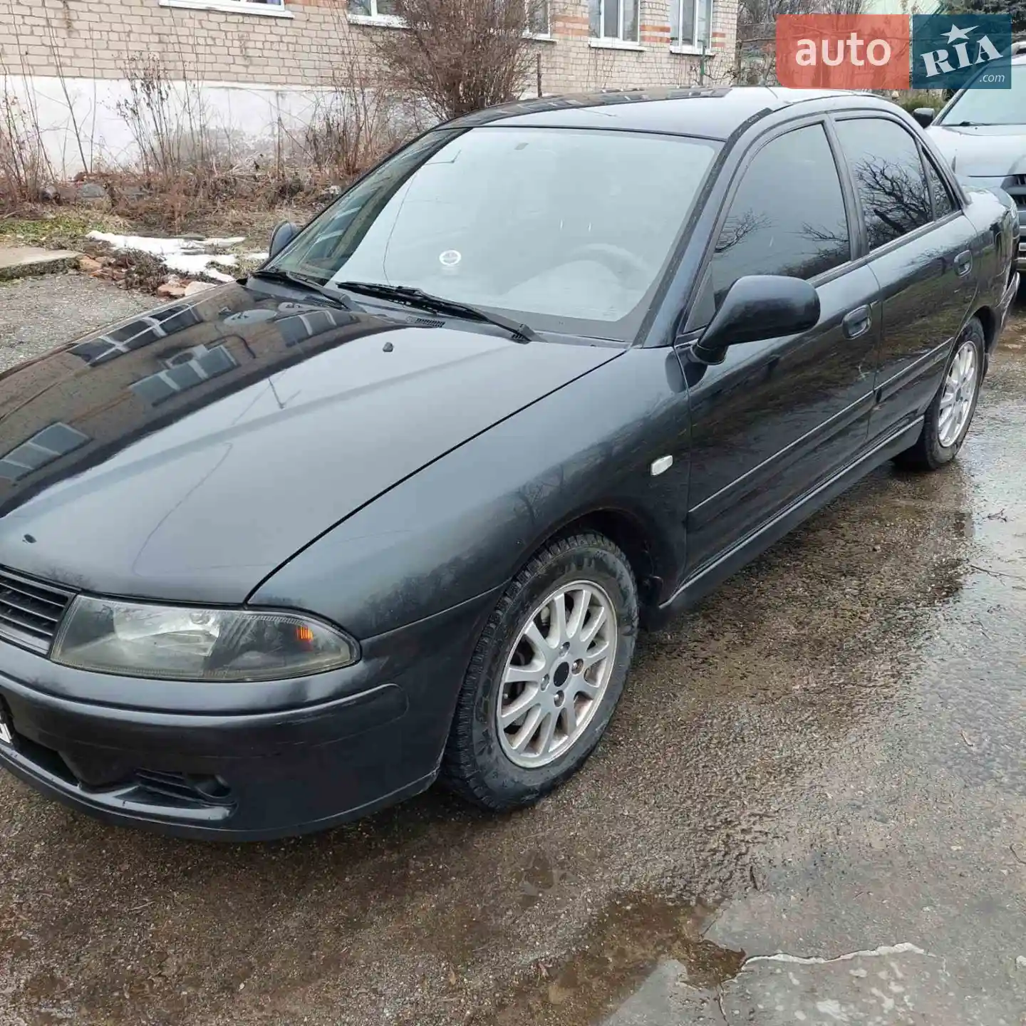 Mitsubishi Carisma, 2003
