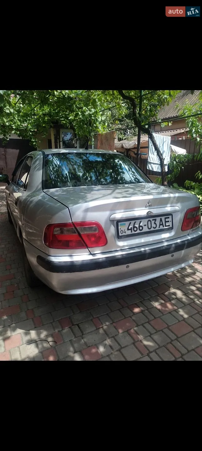 Mitsubishi Carisma, 2003