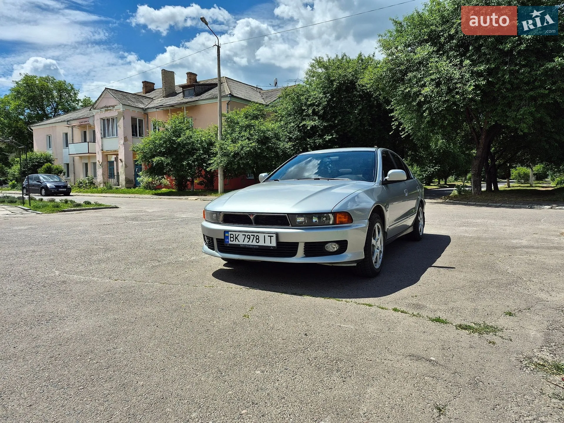 Mitsubishi Galant, 2001