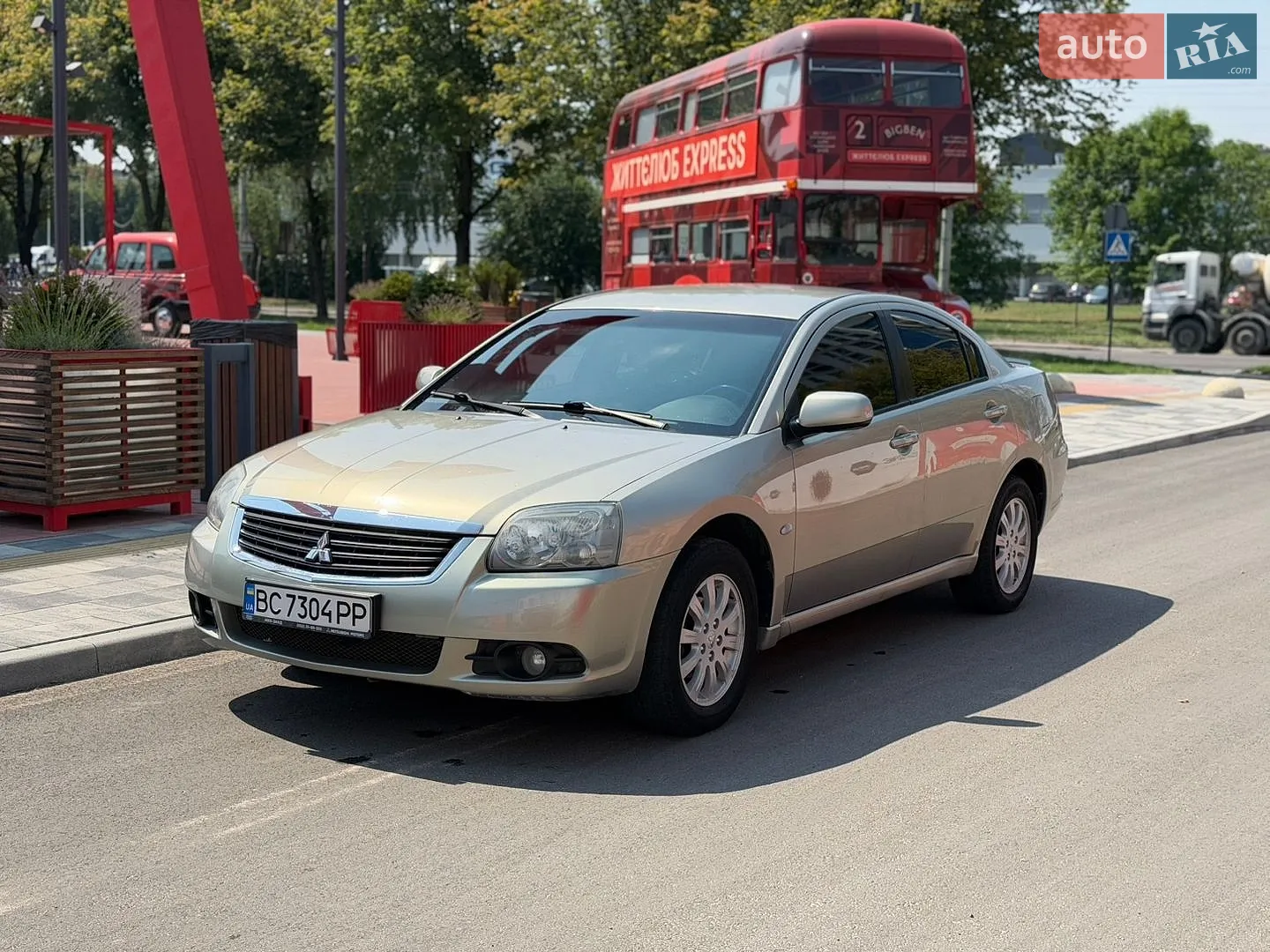 Mitsubishi Galant, 2009