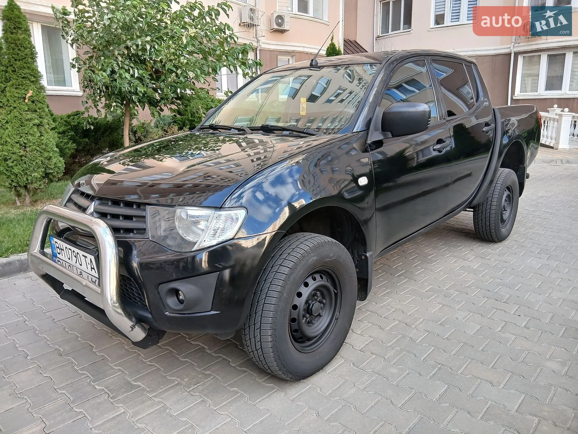 Mitsubishi L 200 2011 — 1
