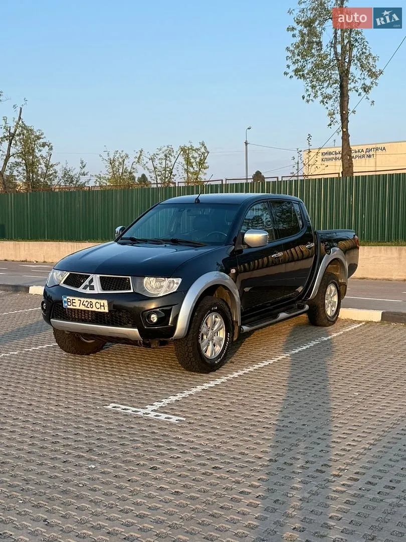 Mitsubishi L 200, 2011