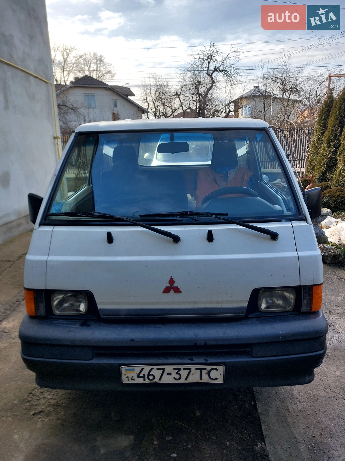 Mitsubishi L 300, 1985