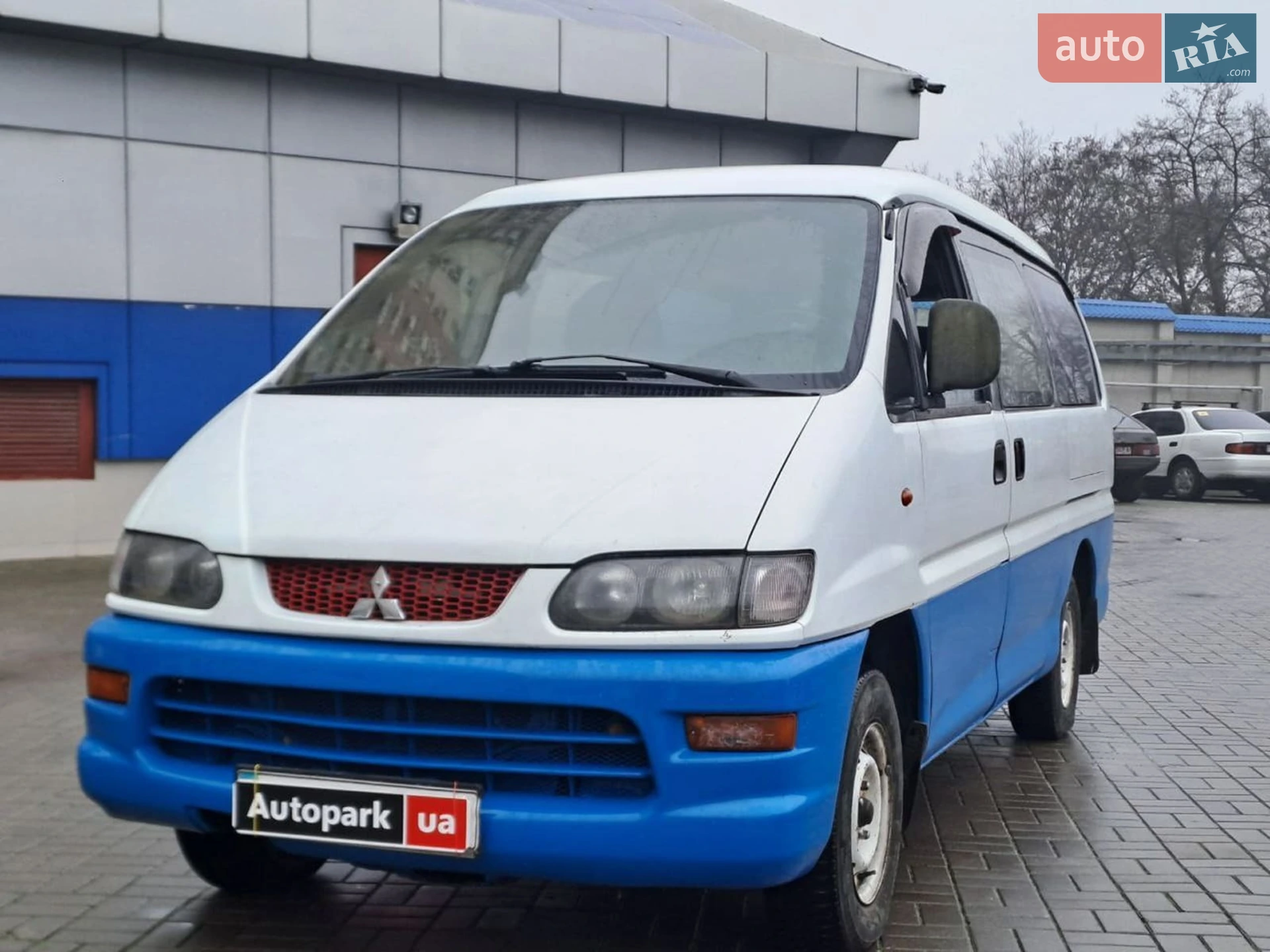 Mitsubishi L 400, 2000