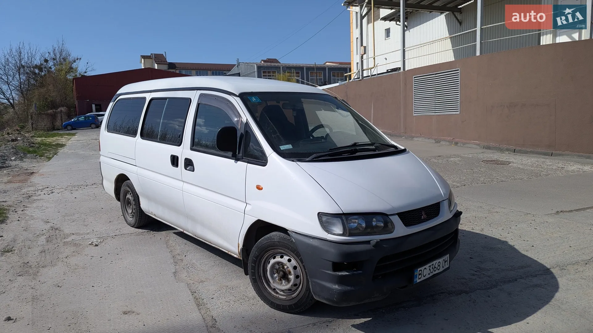 Mitsubishi L 400, 1998