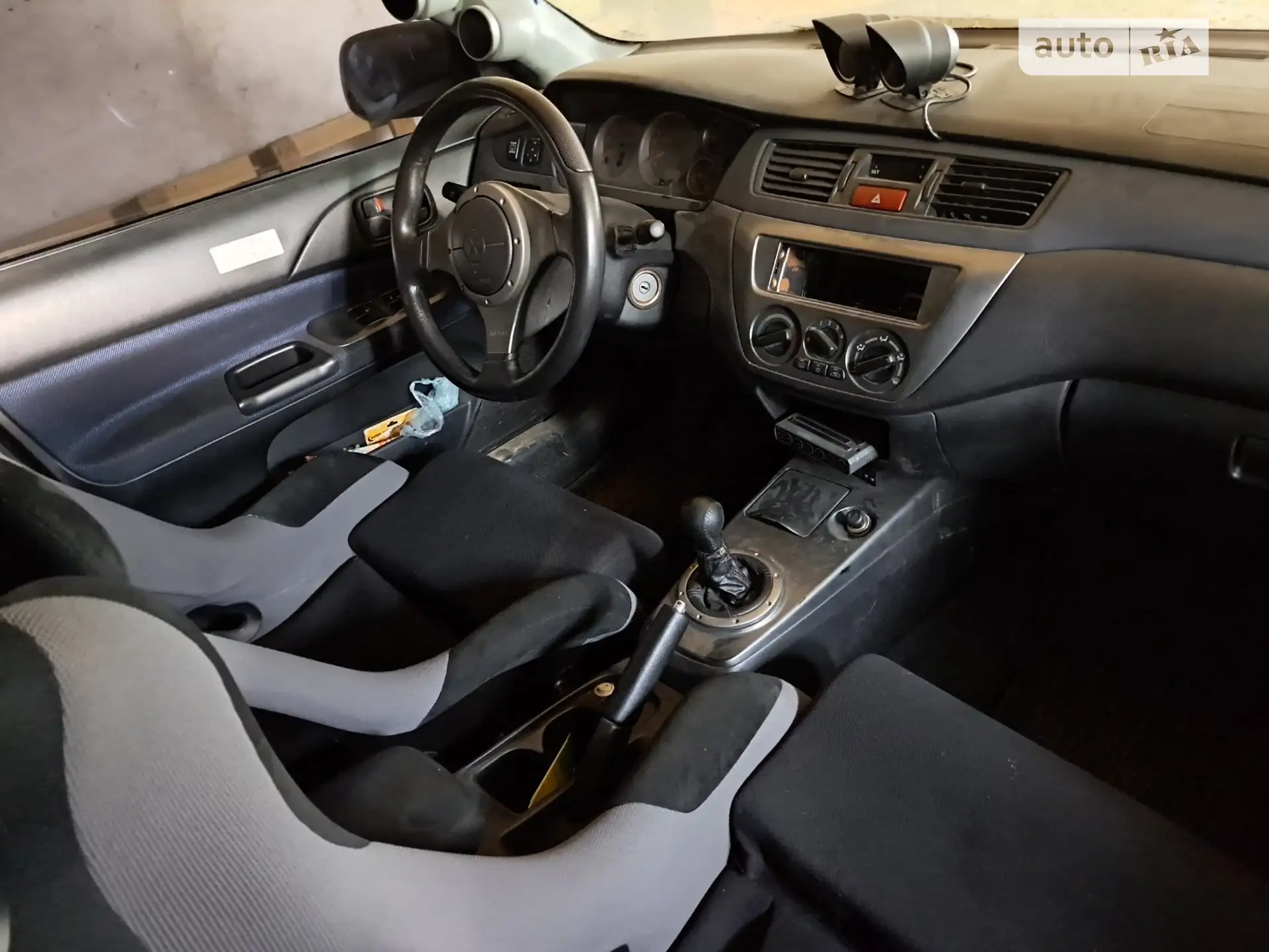 Mitsubishi Lancer Evolution, 2004