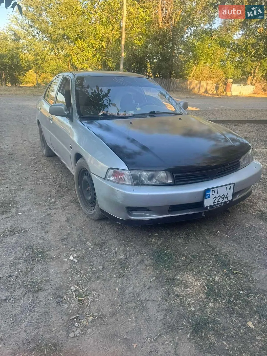 Mitsubishi Mirage 2000 — 1