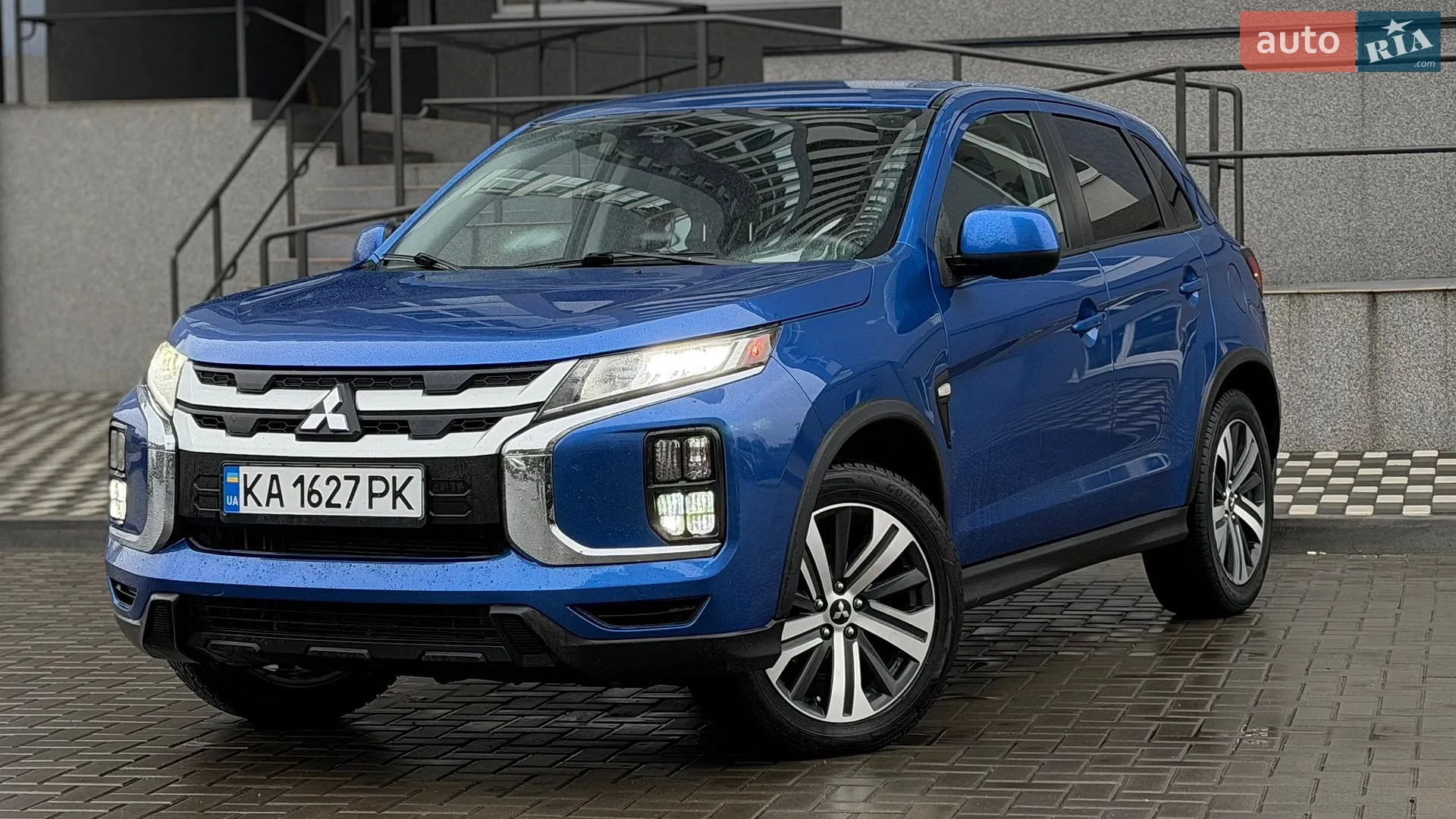Mitsubishi Outlander Sport, 2020