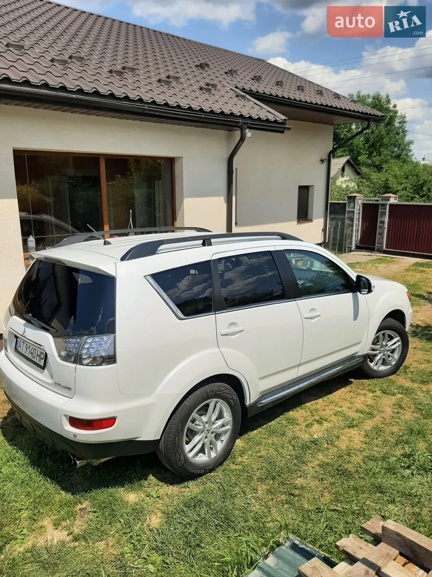 Mitsubishi Outlander XL, 2011
