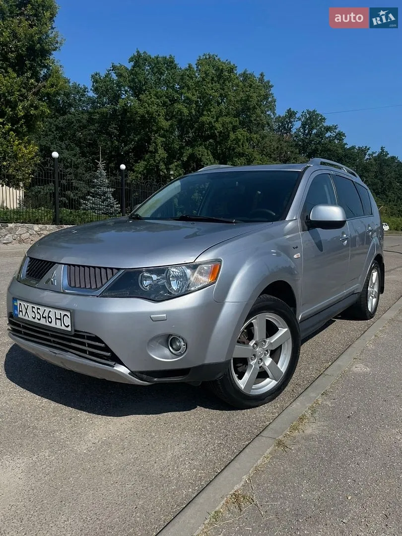 Mitsubishi Outlander XL, 2008