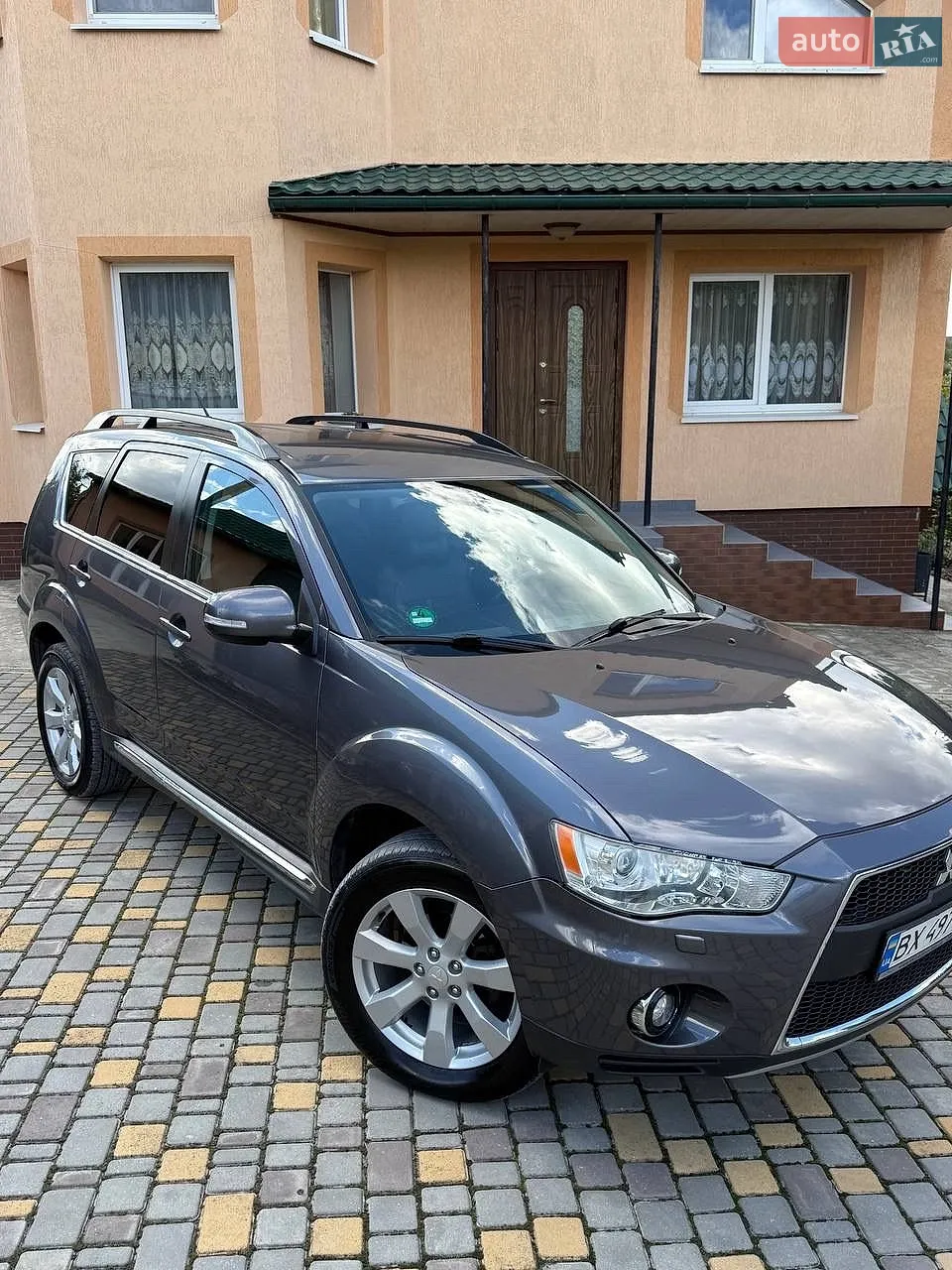 Mitsubishi Outlander XL, 2010
