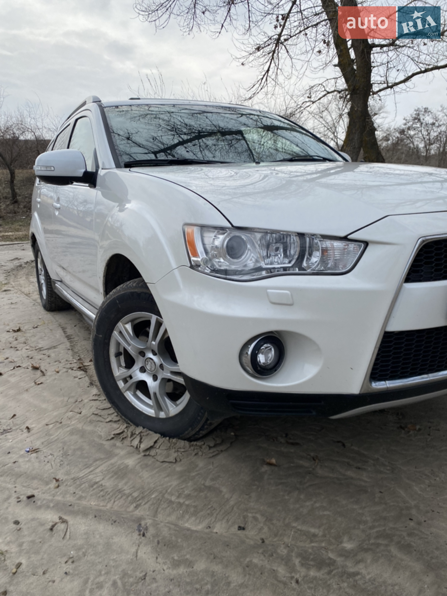 Mitsubishi Outlander, 2011