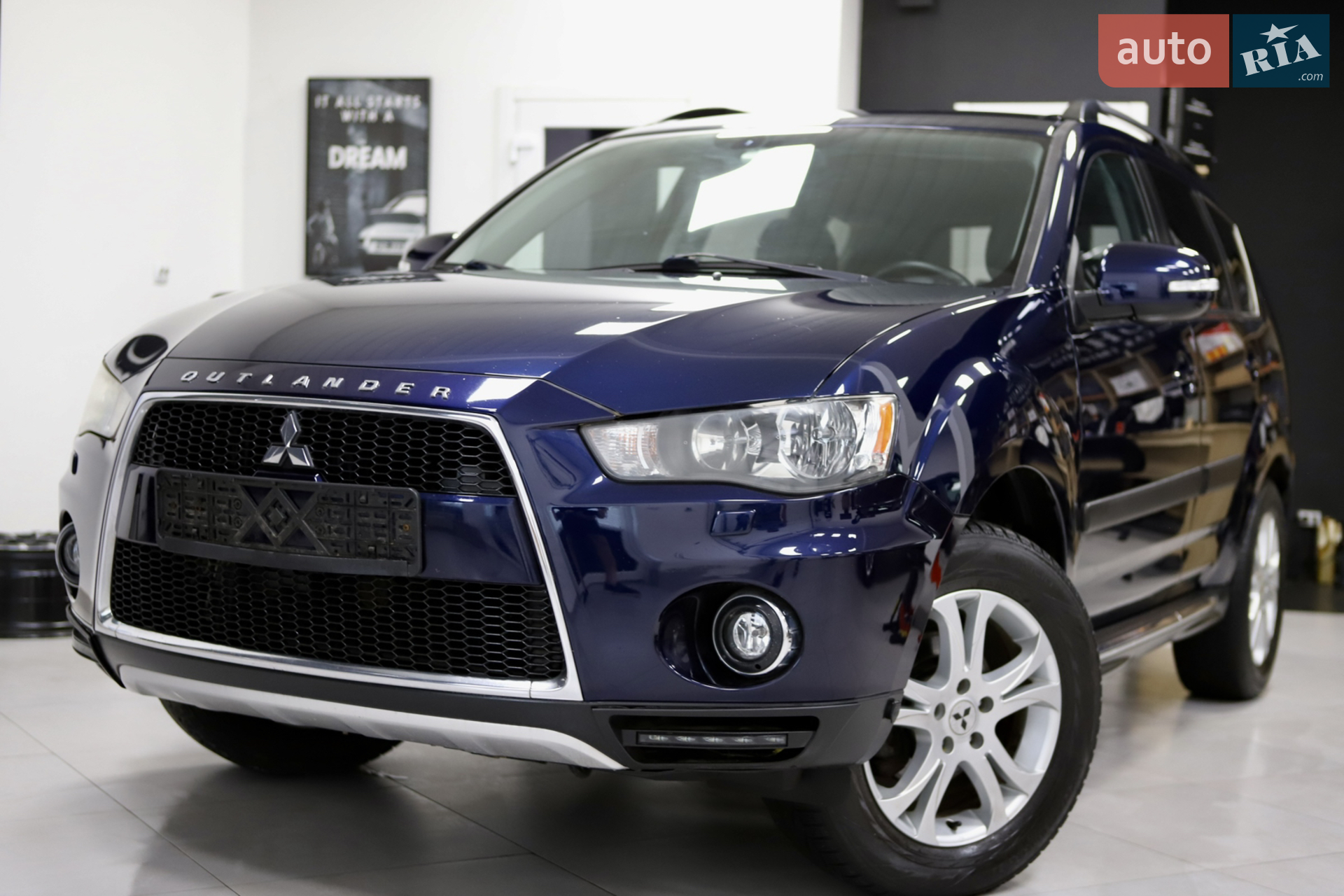 Mitsubishi Outlander, 2012