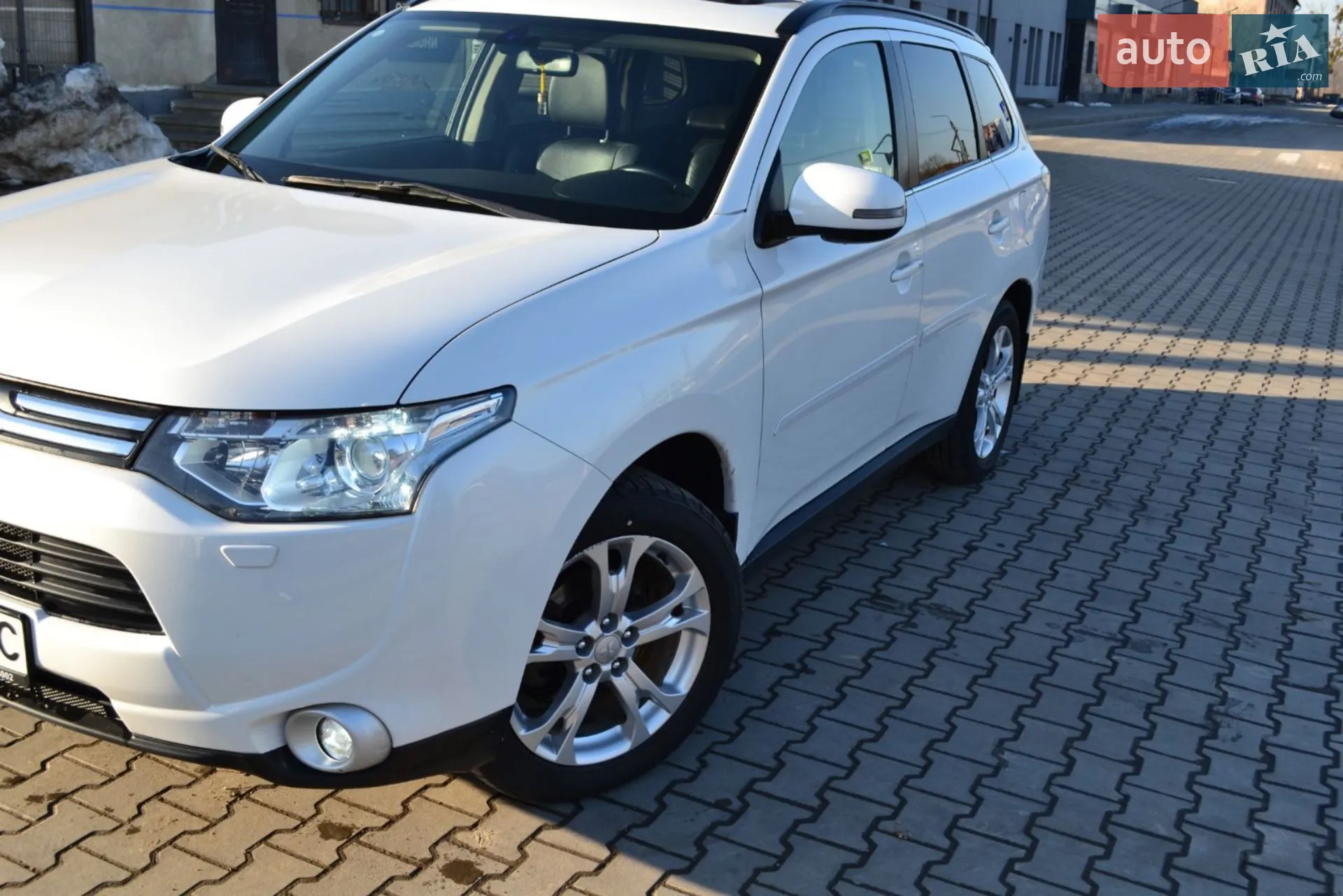 Mitsubishi Outlander, 2012