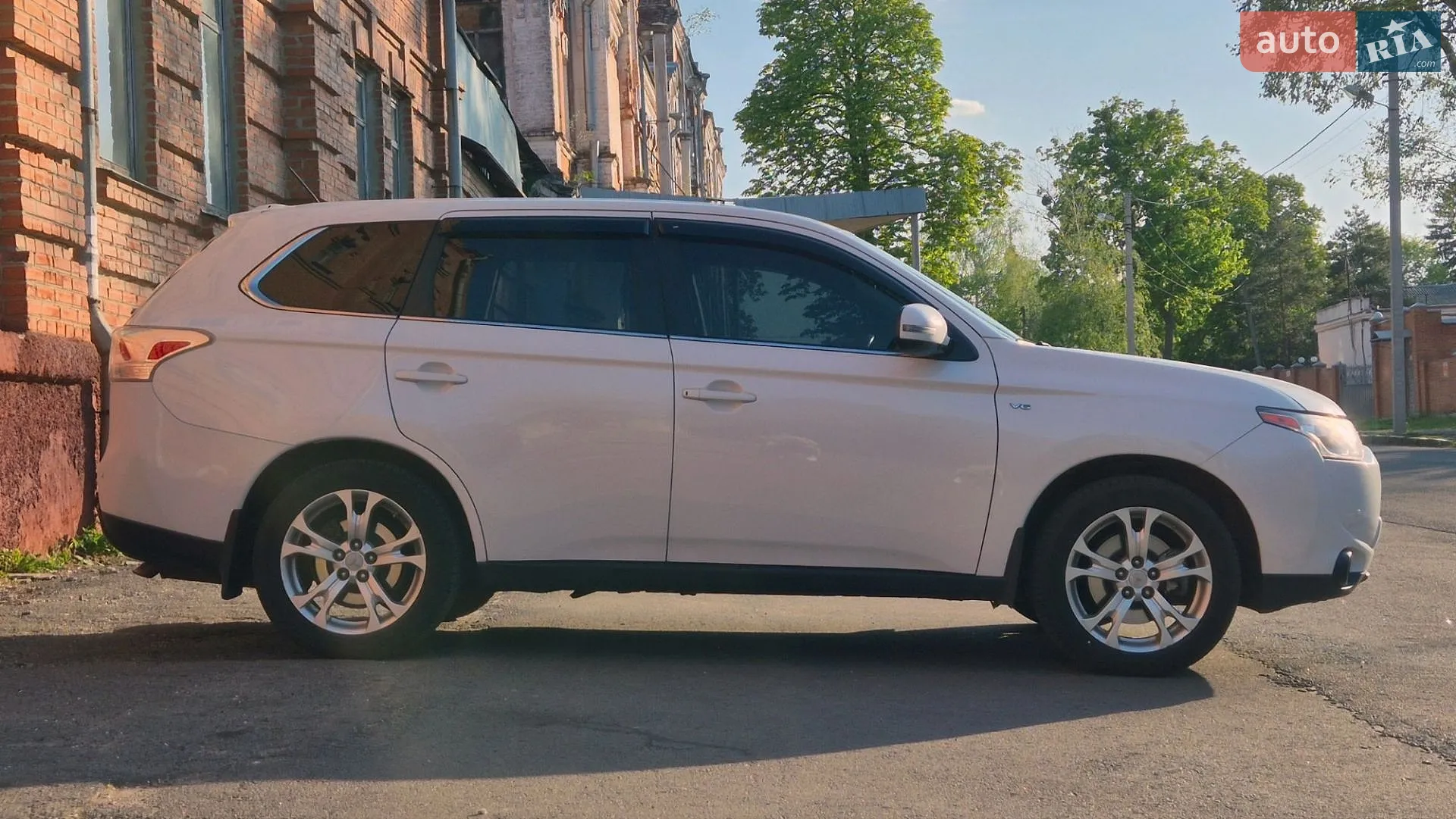 Mitsubishi Outlander, 2013