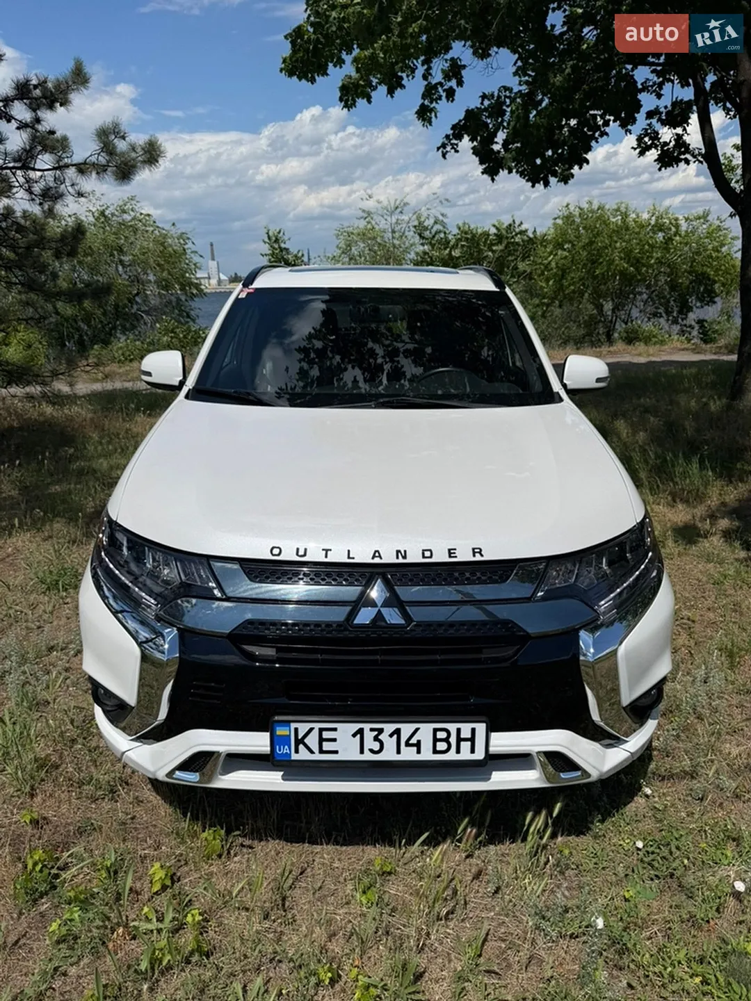 Mitsubishi Outlander, 2022