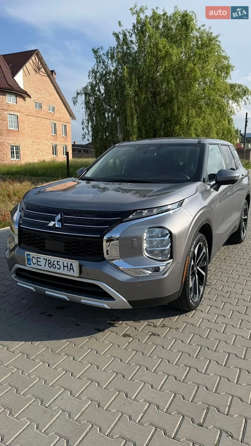 Mitsubishi Outlander, 2021