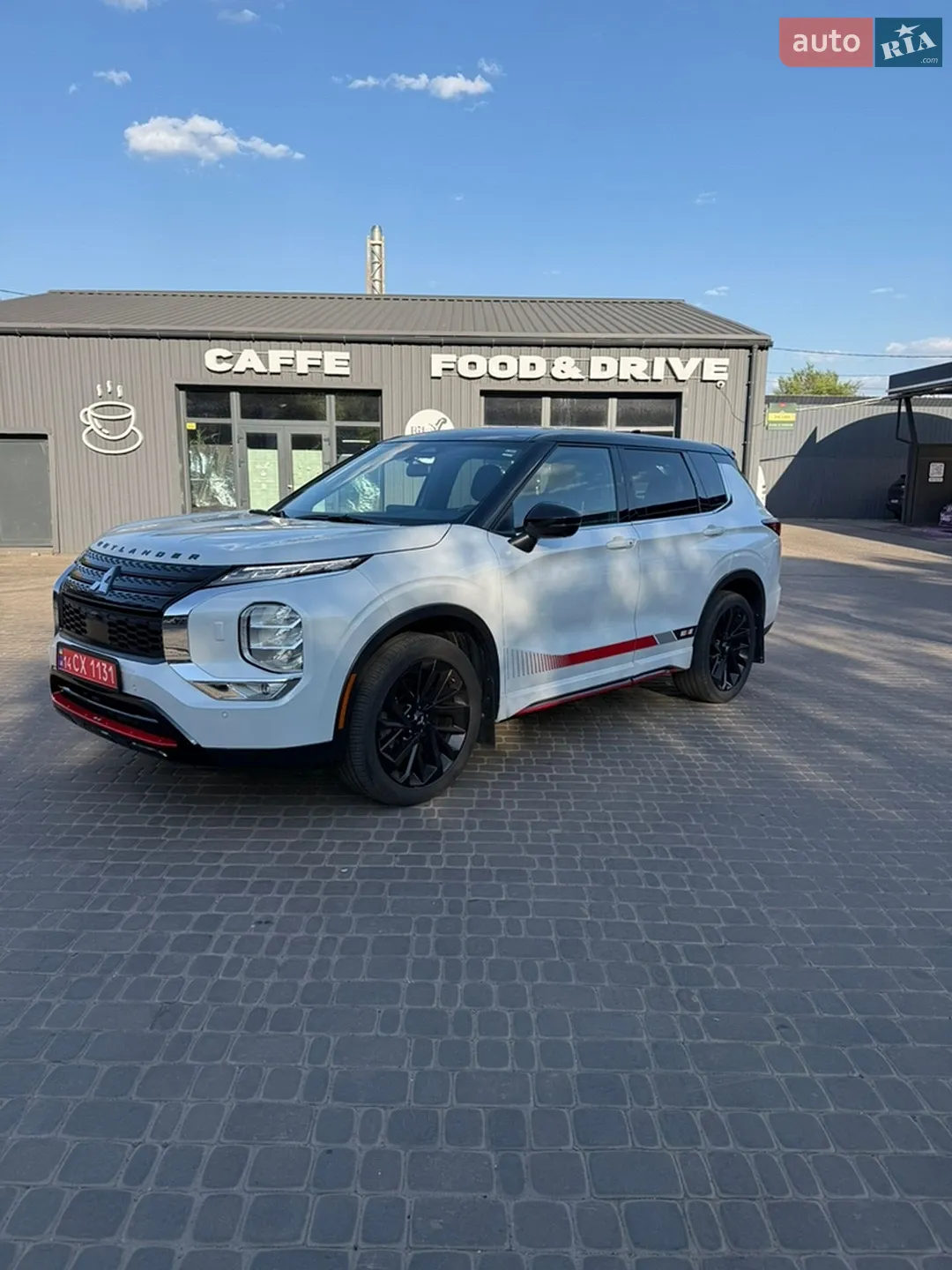 Mitsubishi Outlander, 2023