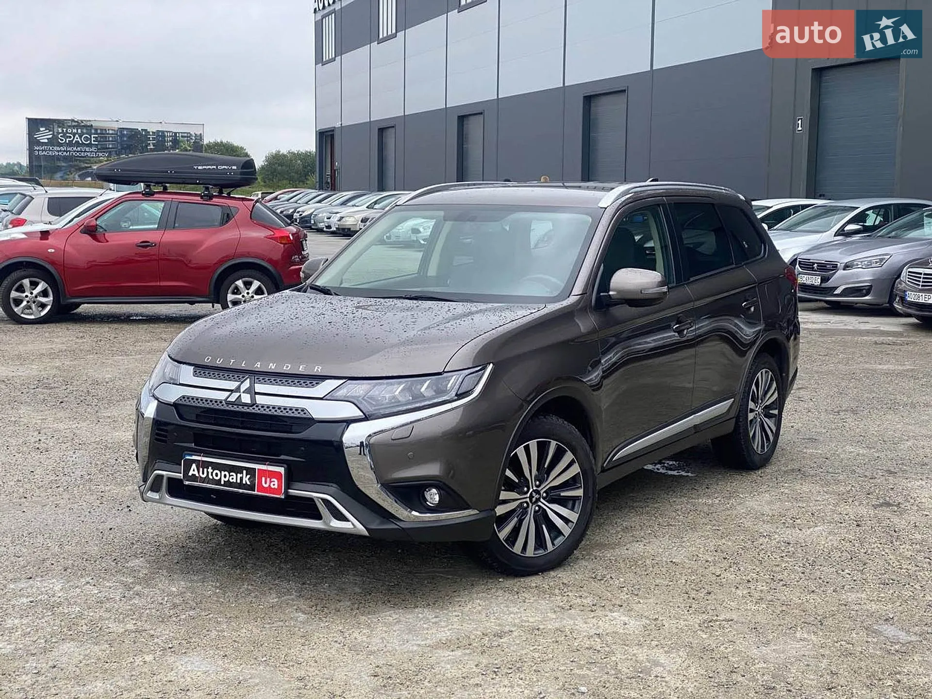 Mitsubishi Outlander, 2019