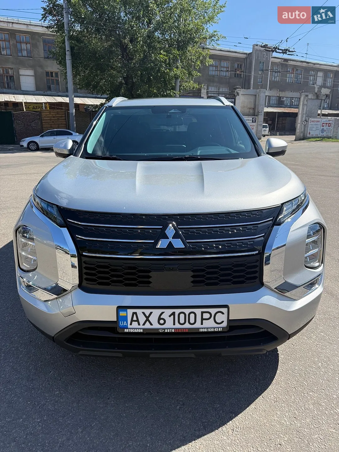Mitsubishi Outlander, 2024
