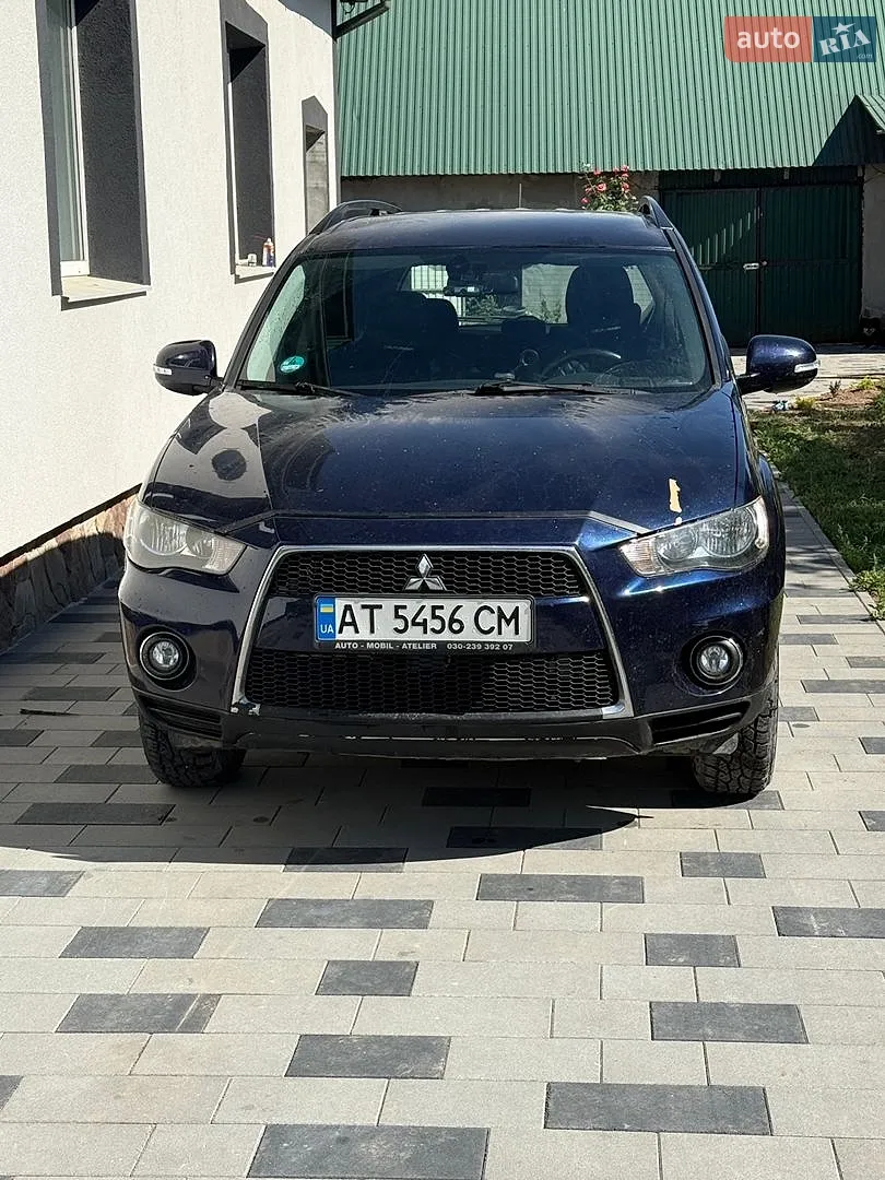 Mitsubishi Outlander, 2011