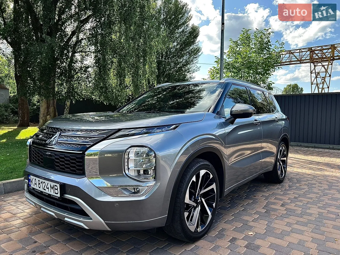 Mitsubishi Outlander, 2024