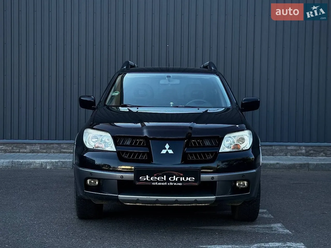 Mitsubishi Outlander, 2004